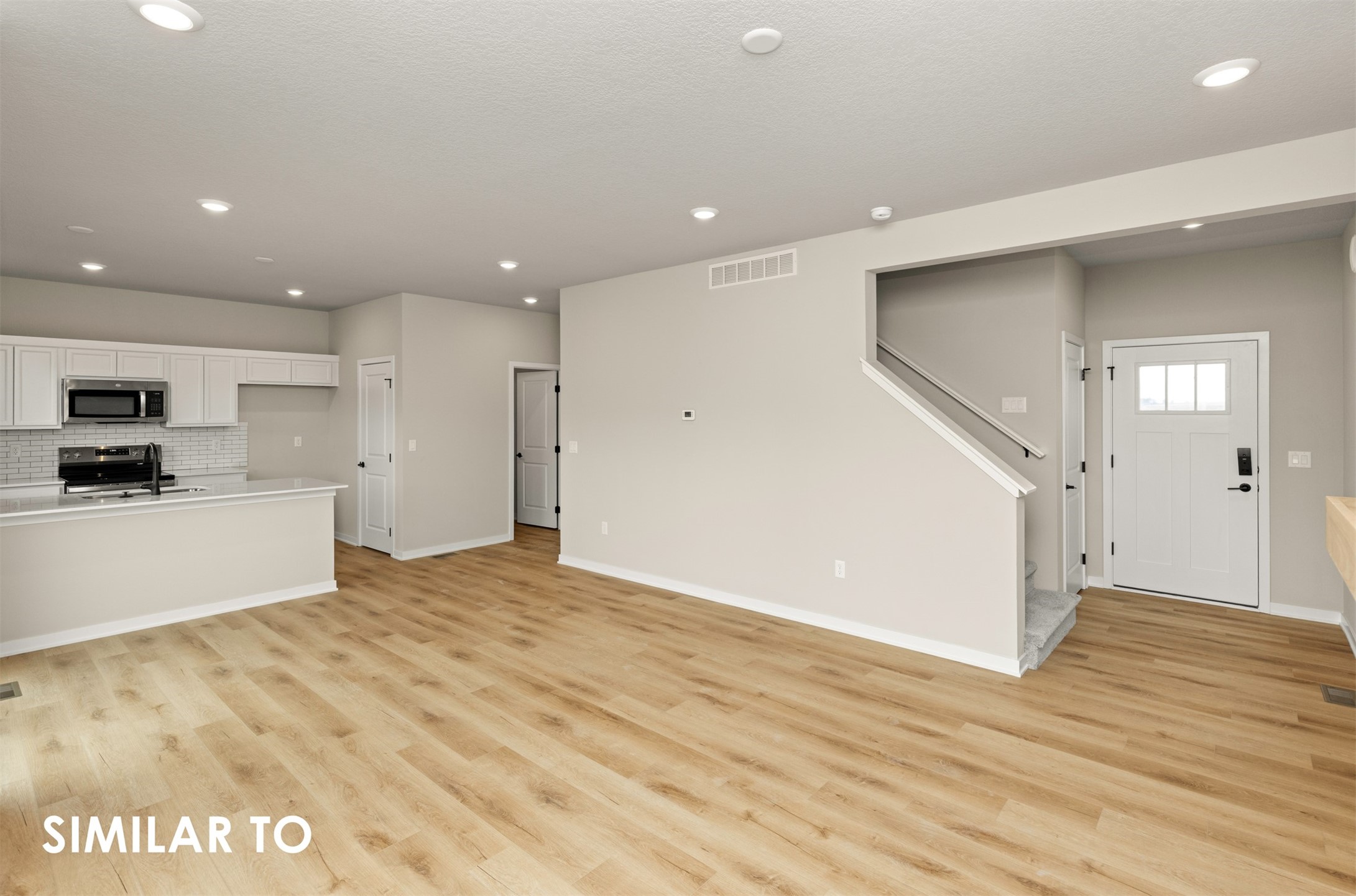 1004 Featherstone Avenue Ne Property Photo 2