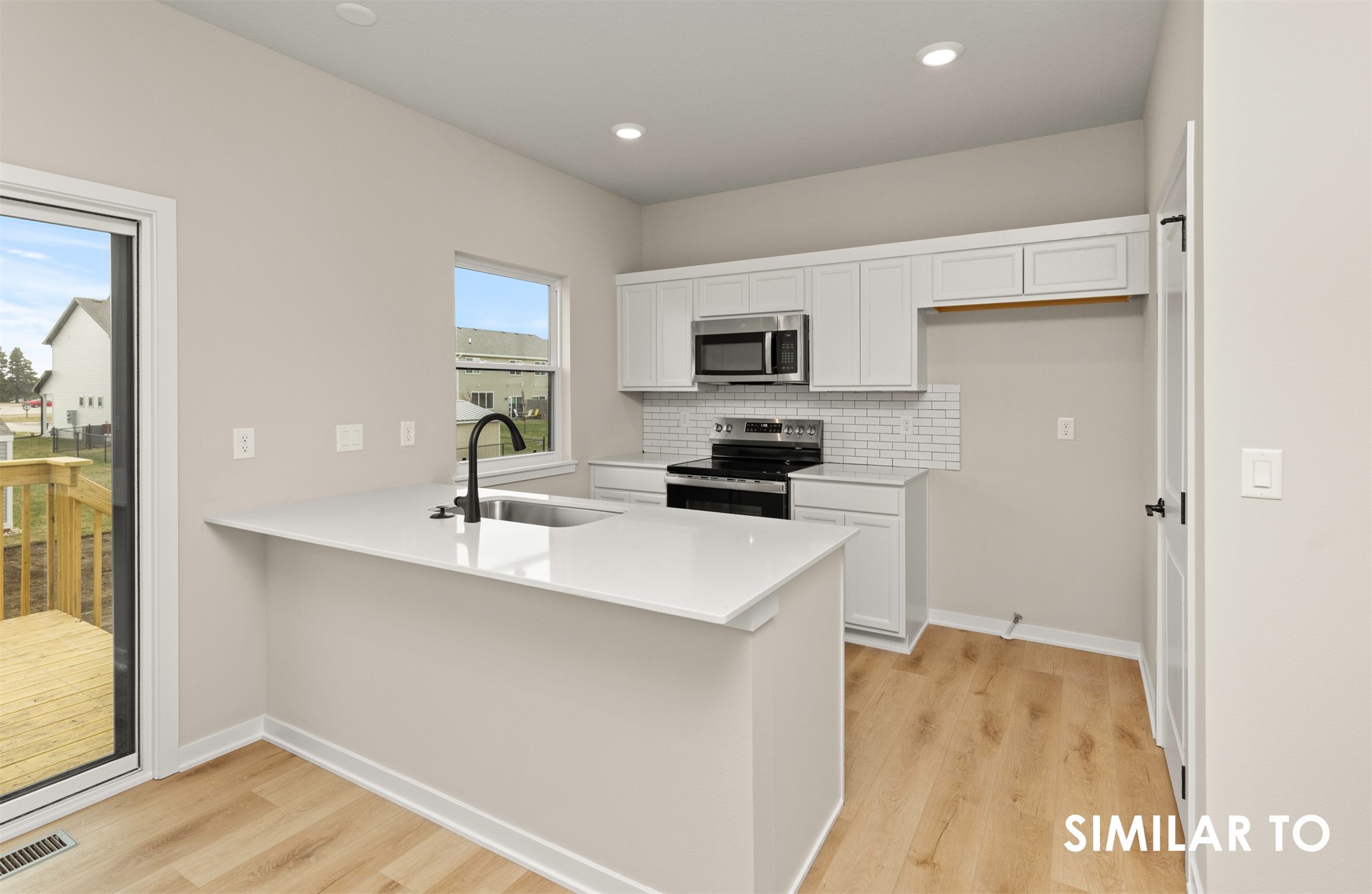 1004 Featherstone Avenue Ne Property Photo 6