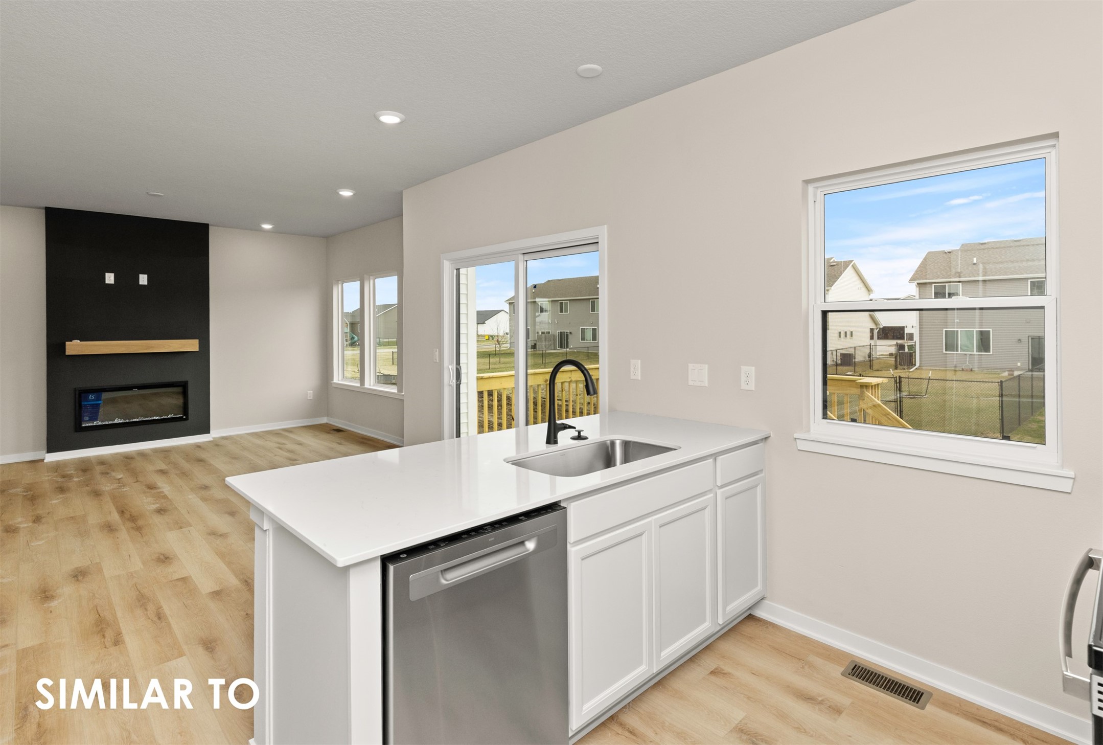 1004 Featherstone Avenue Ne Property Photo 10
