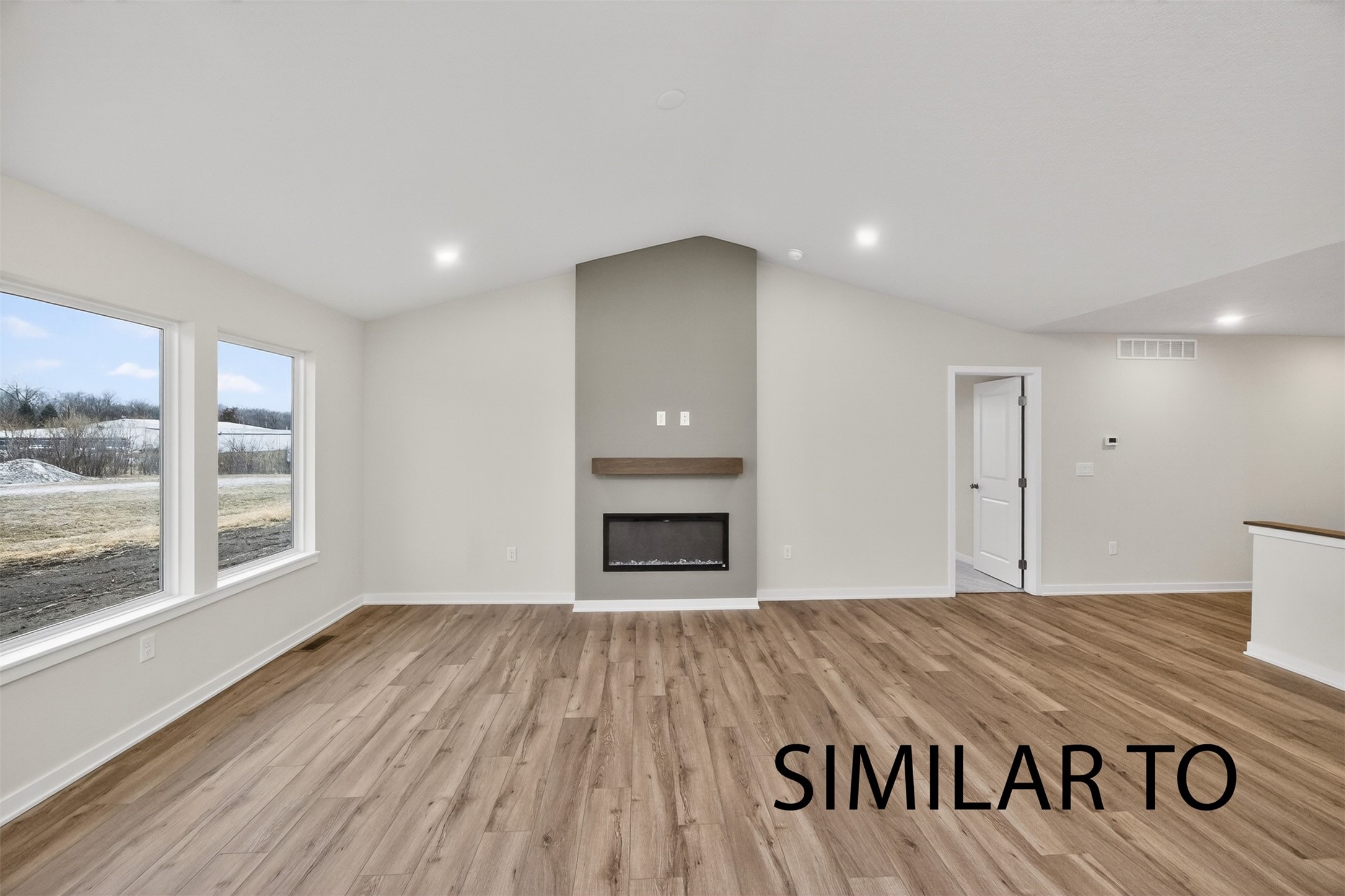 4298 Grover Woods Lane Property Photo 12