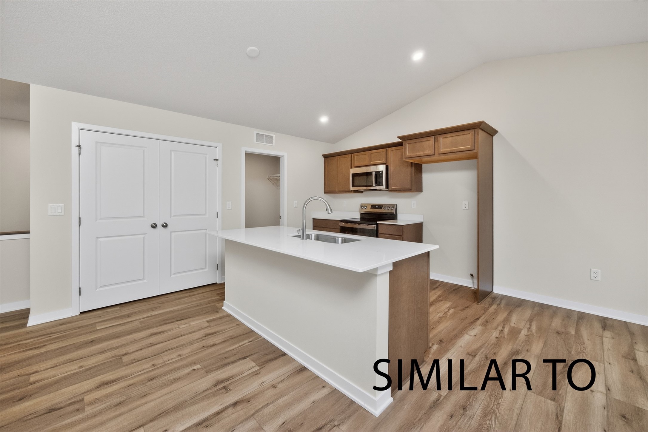 4298 Grover Woods Lane Property Photo 17