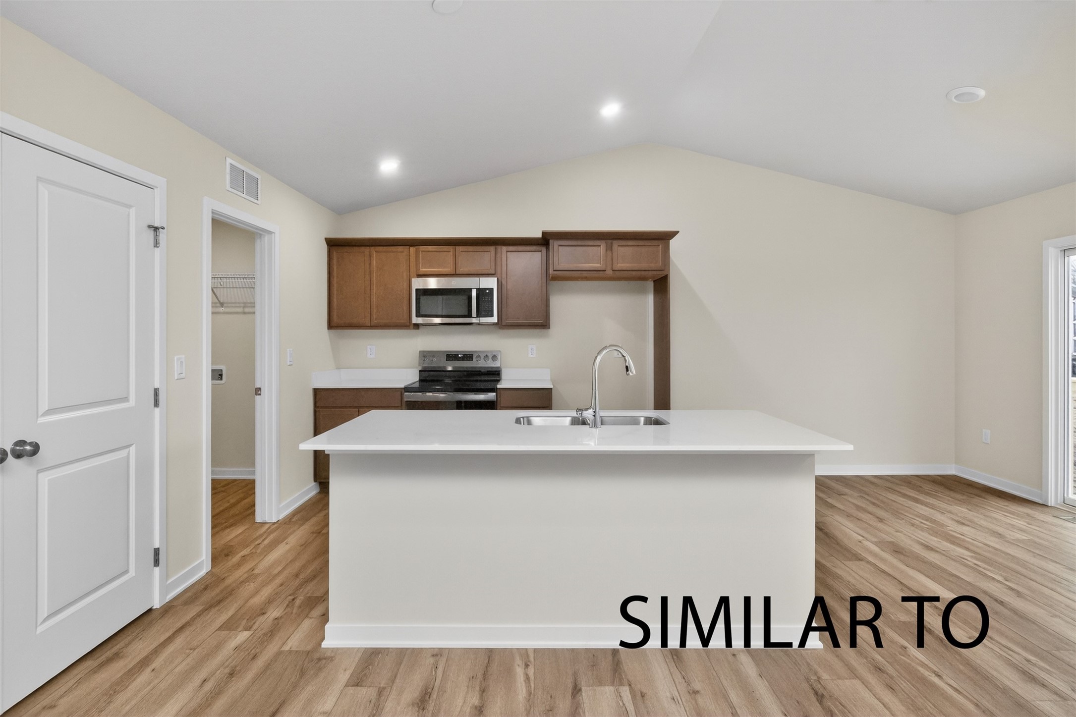 4298 Grover Woods Lane Property Photo 20
