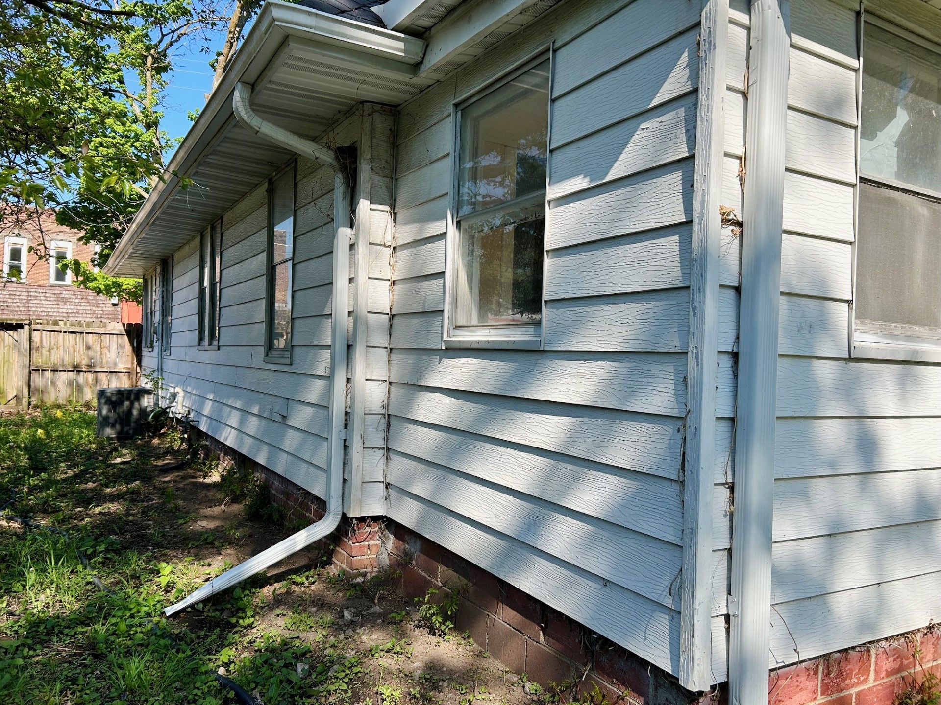 2023 Se 6th Street Property Photo 4