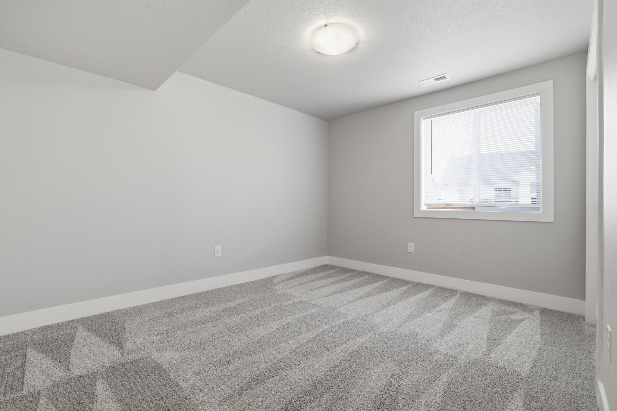 15230 Deerview Drive Property Photo 25