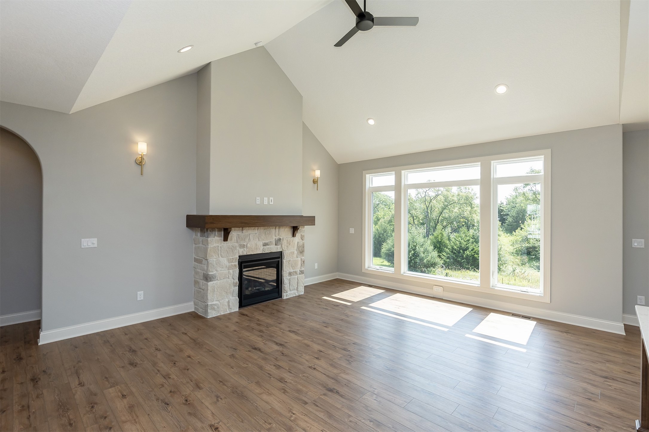 1436 Trail Creek Road Property Photo 2