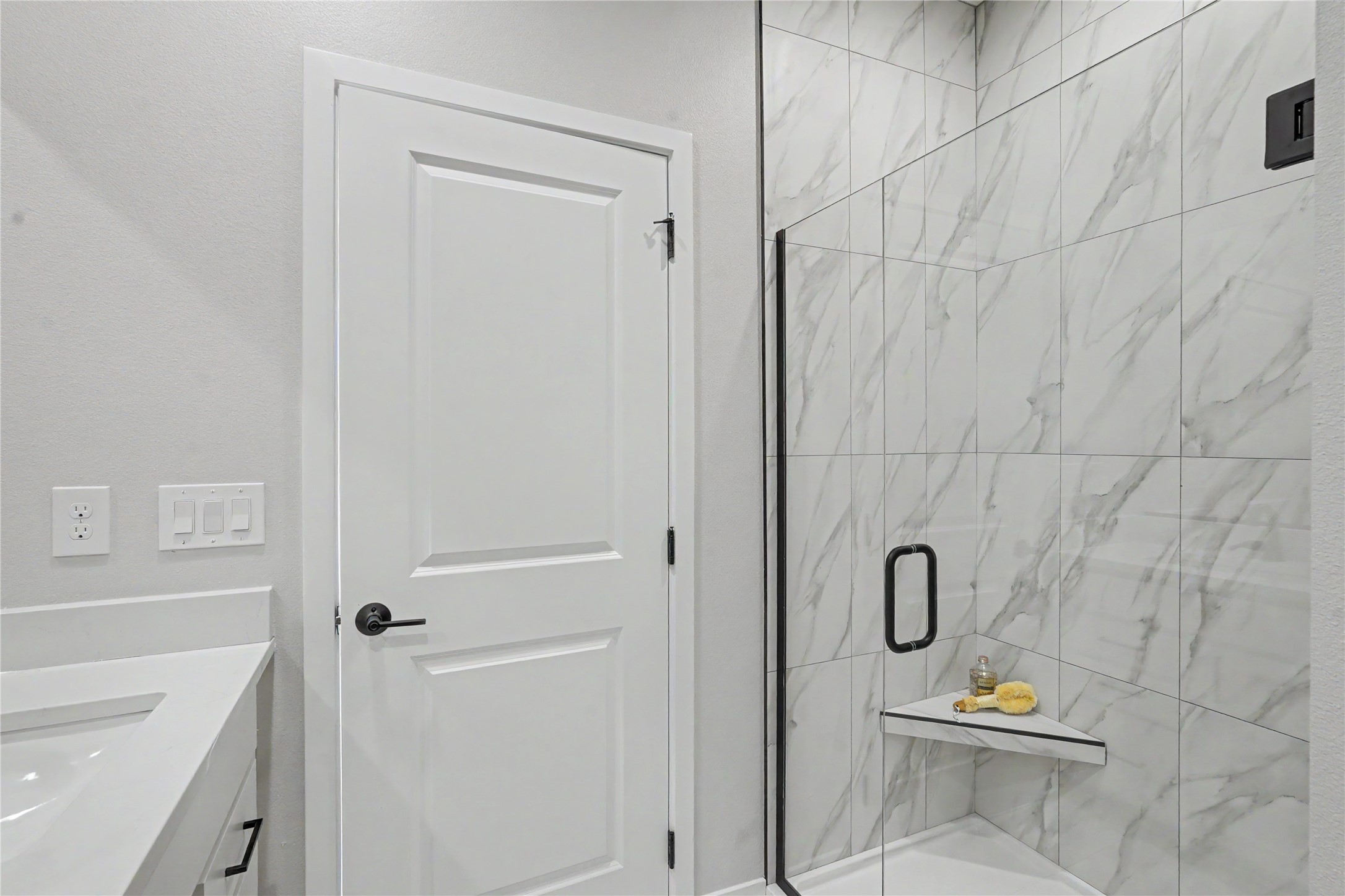 2714 Fleur Drive 11 Property Photo 20