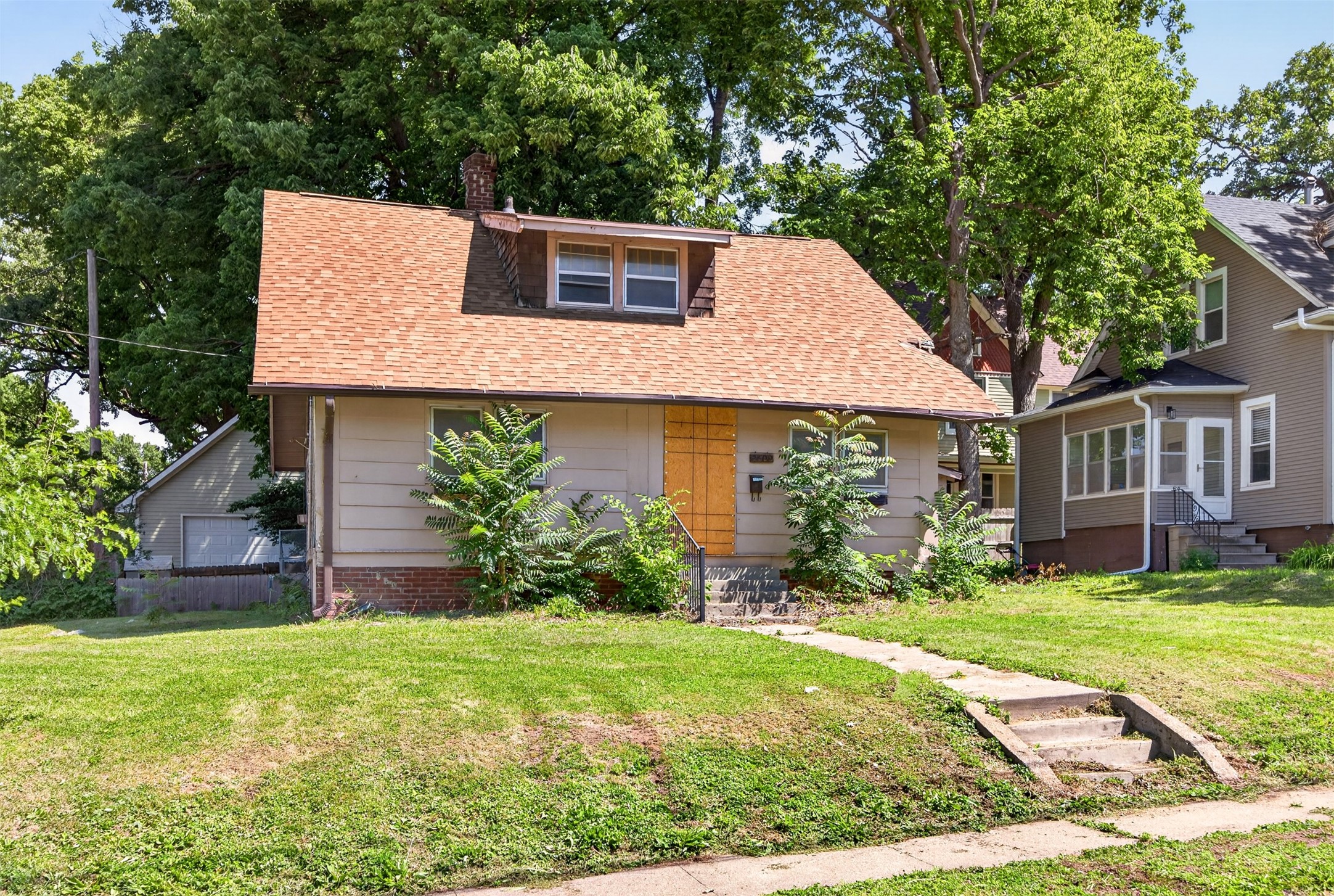 2609 School Street Property Photo 1