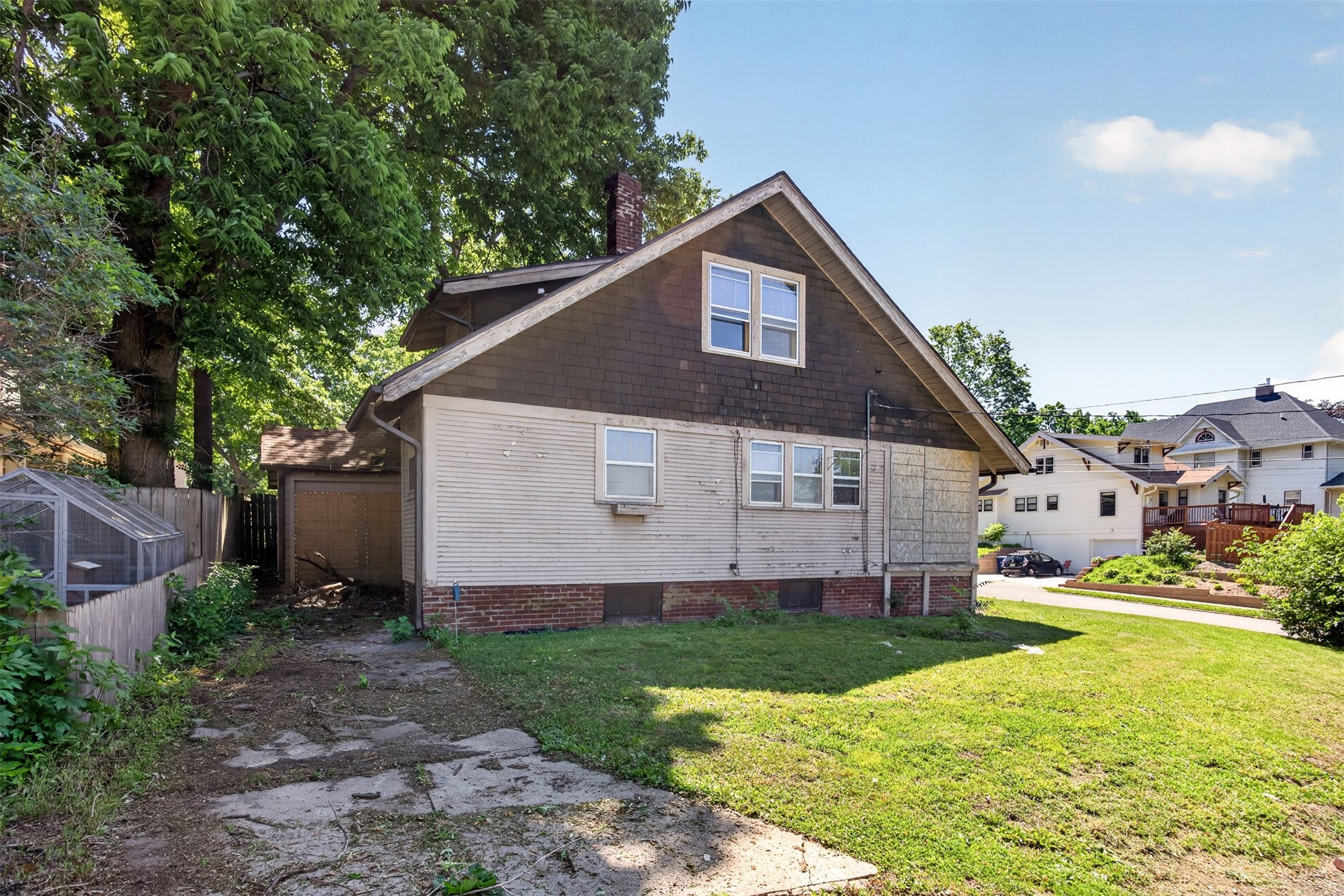 2609 School Street Property Photo 4