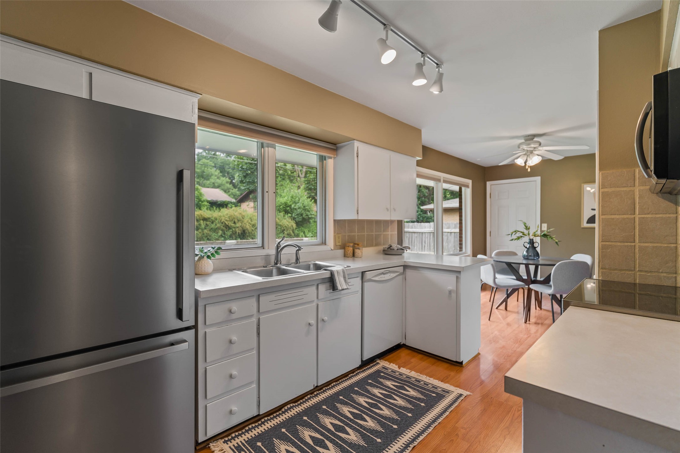 1411 Glendale Avenue Property Photo 8