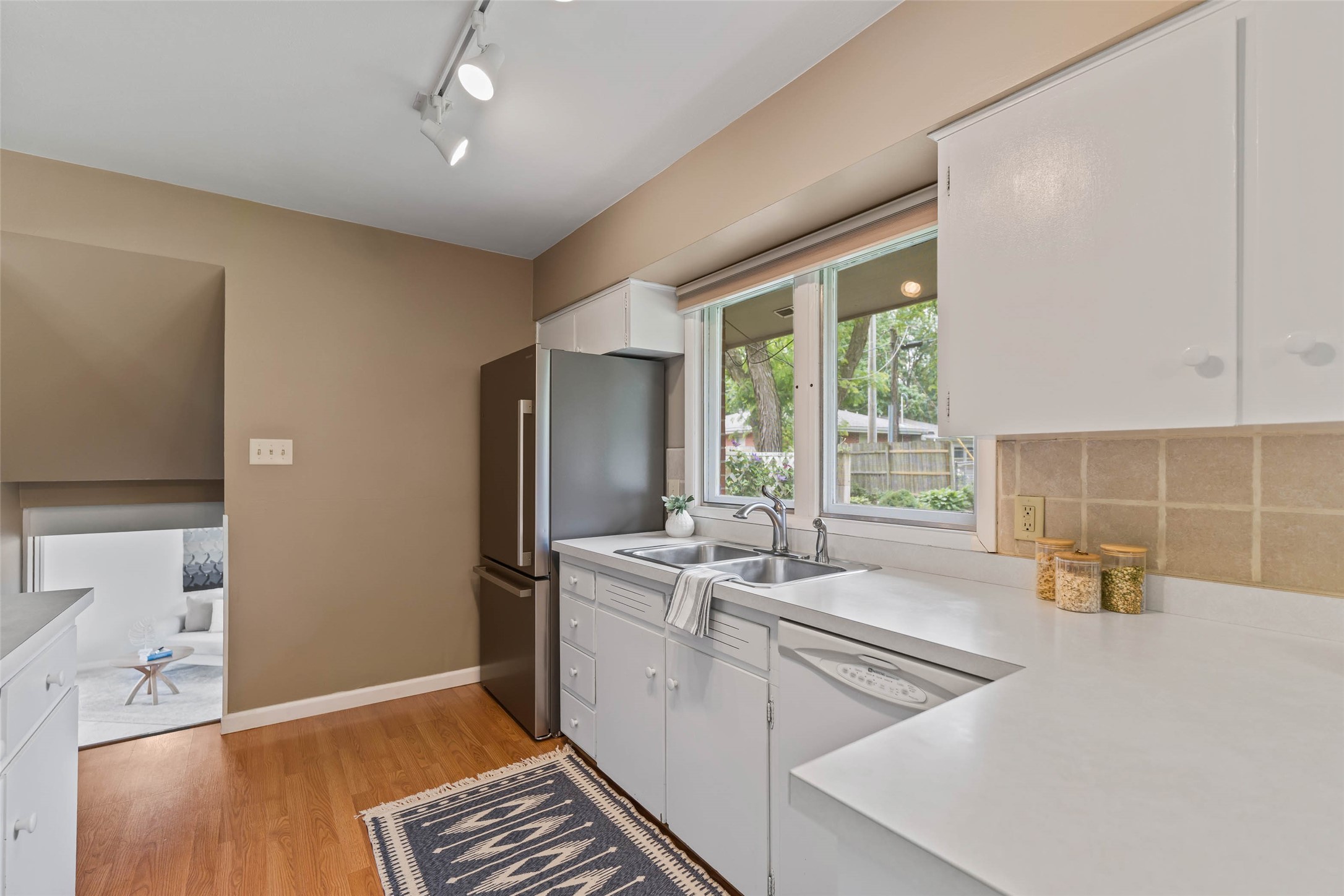 1411 Glendale Avenue Property Photo 10