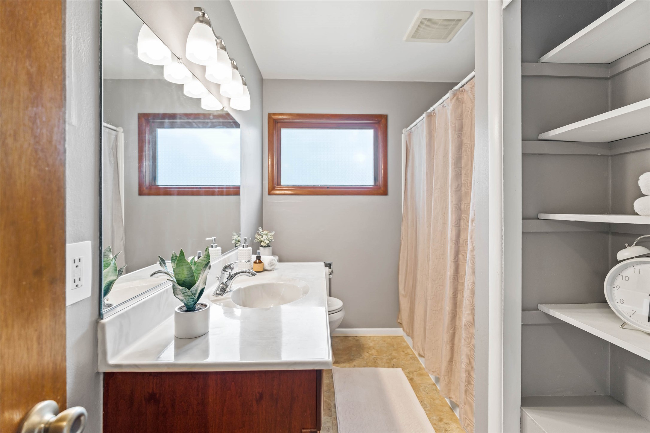 1411 Glendale Avenue Property Photo 14