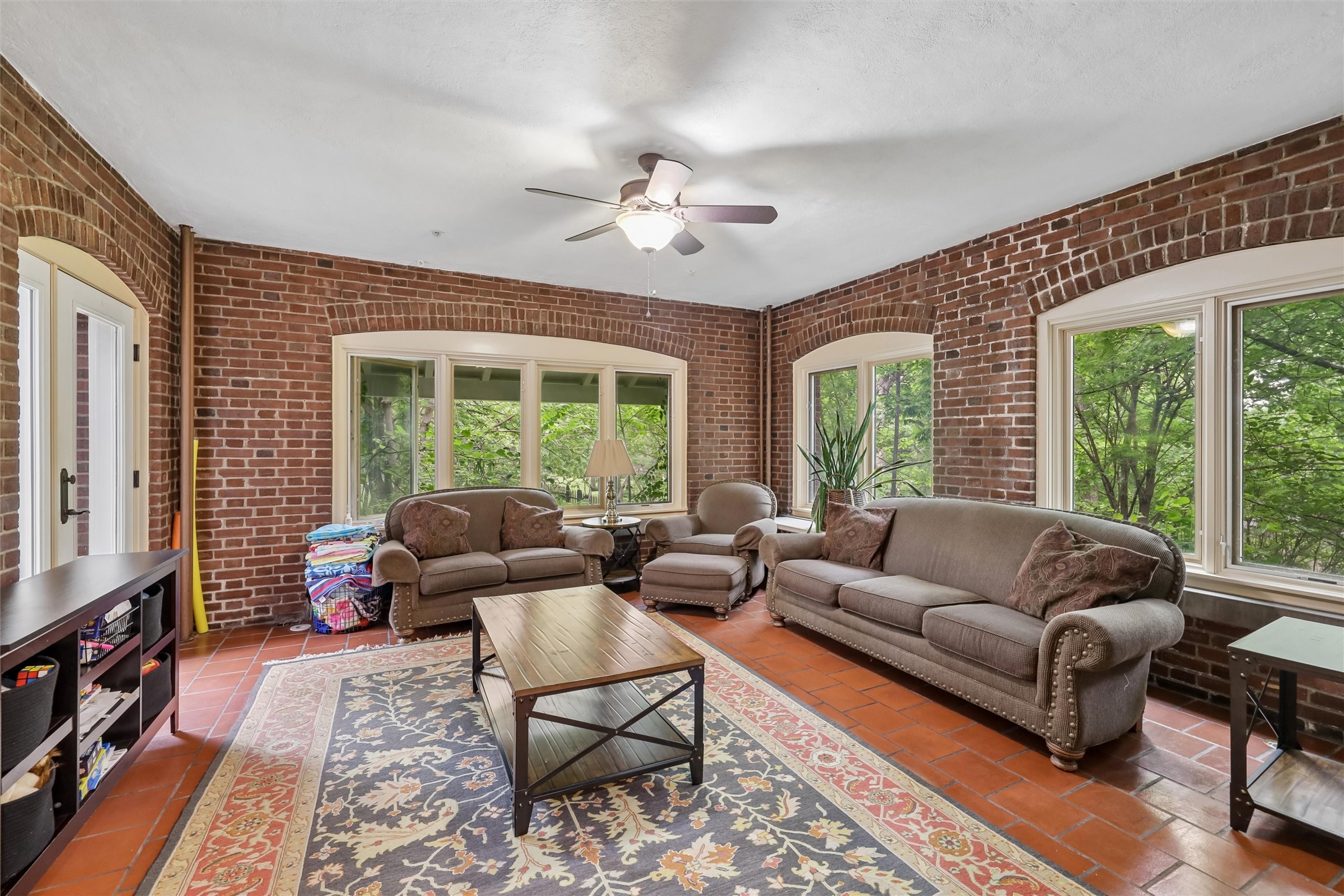 100 37th Street Property Photo 14