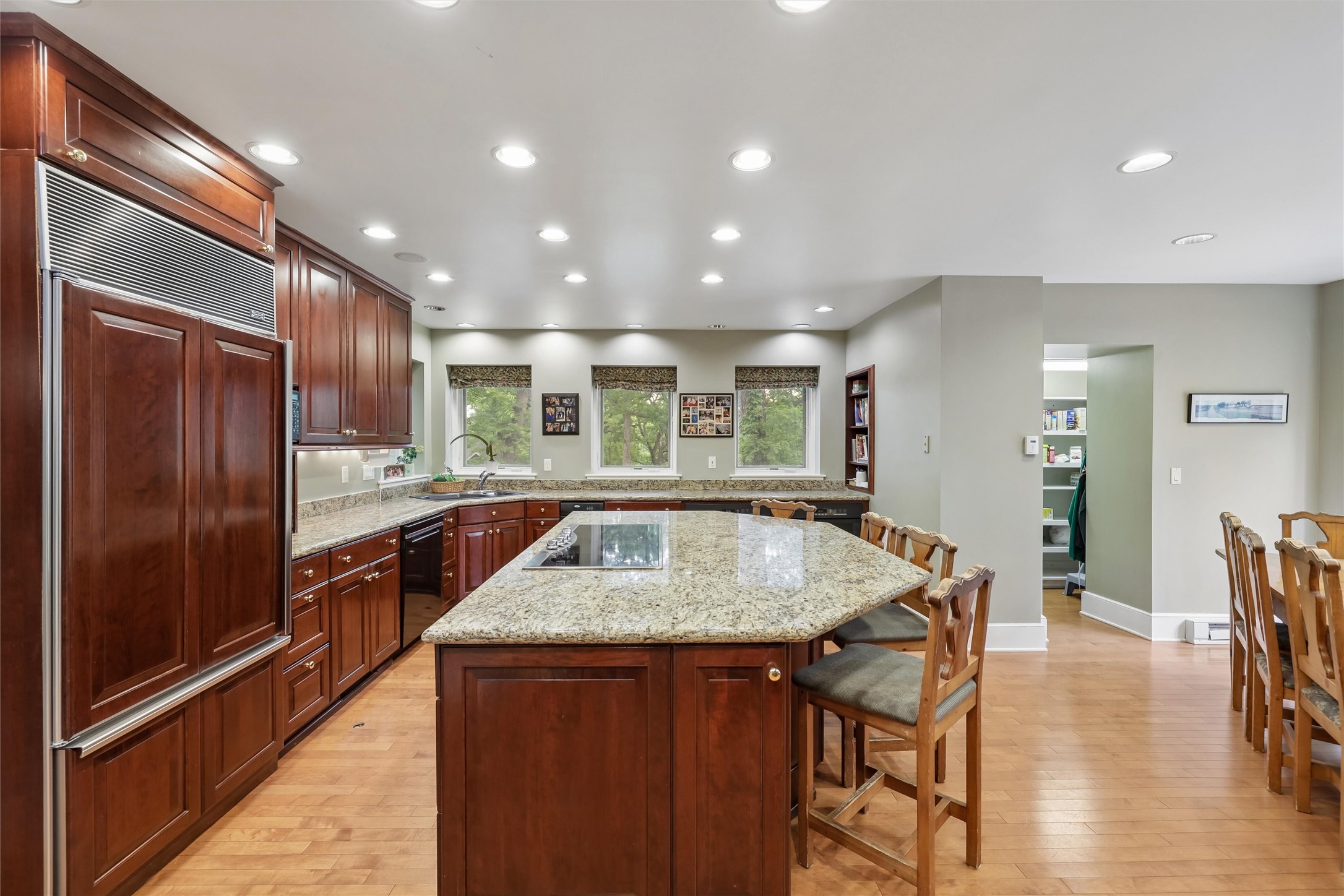 100 37th Street Property Photo 15