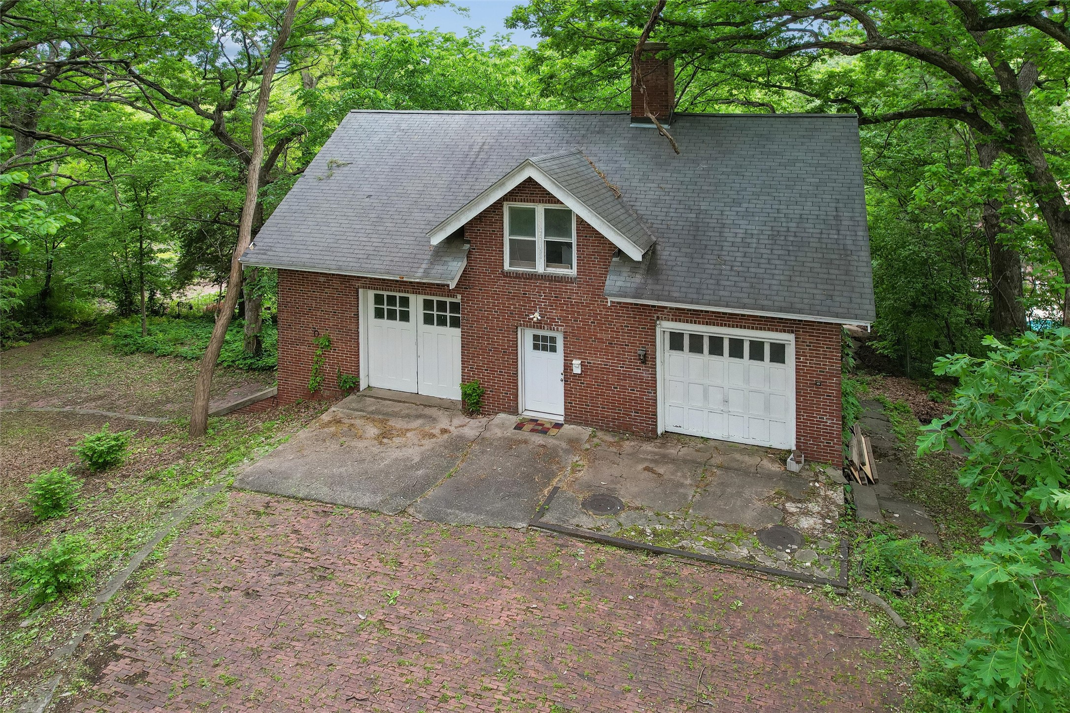 100 37th Street Property Photo 32