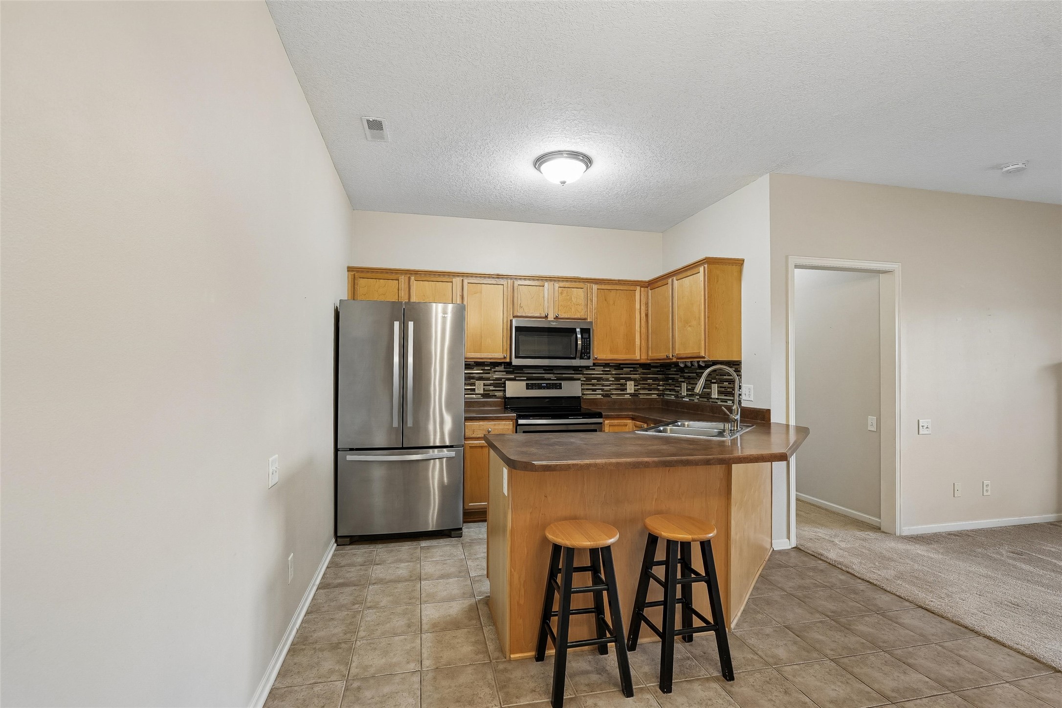 2406 Ne Oak Drive 4 Property Photo 8