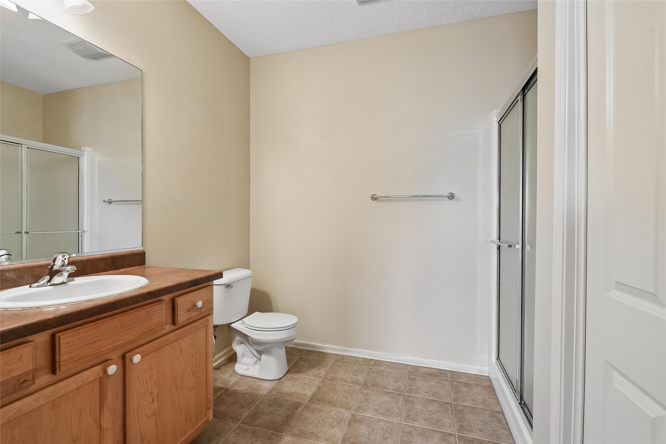 2406 Ne Oak Drive 4 Property Photo 14