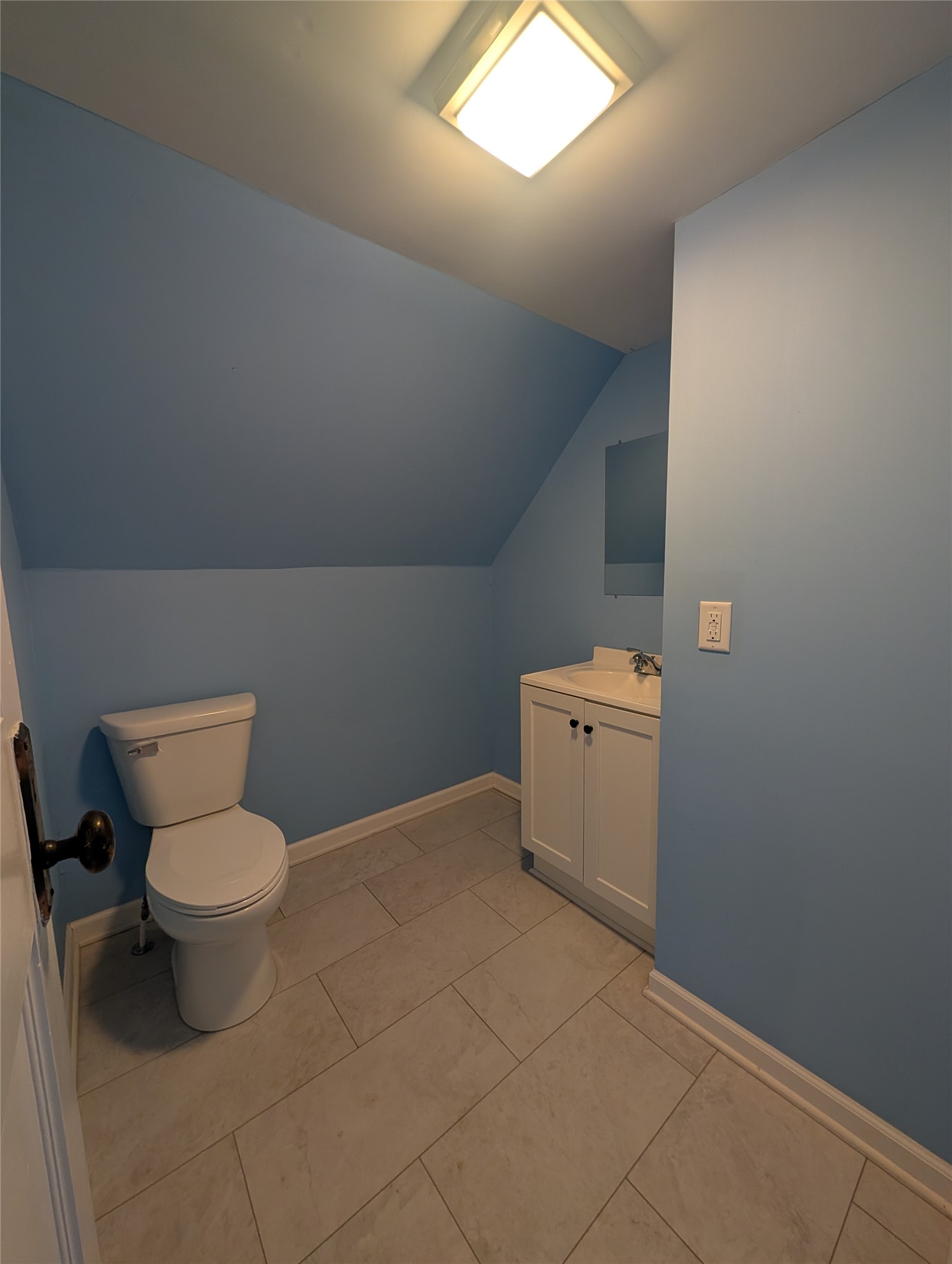 423 E Washington Street Property Photo 10