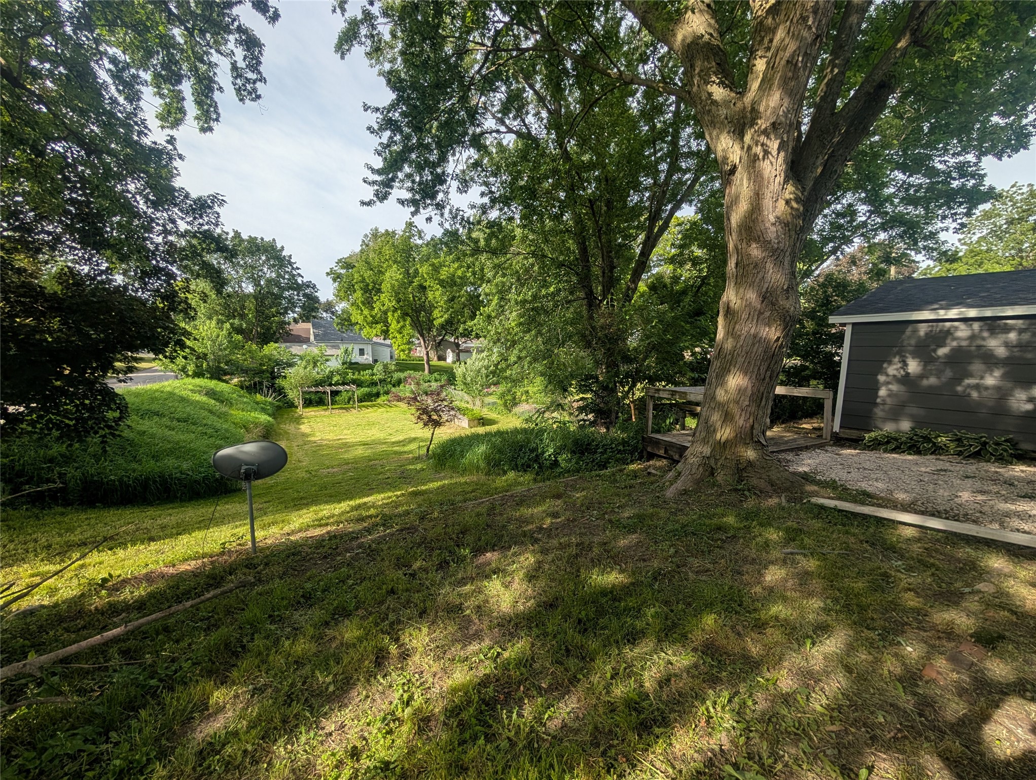 423 E Washington Street Property Photo 13