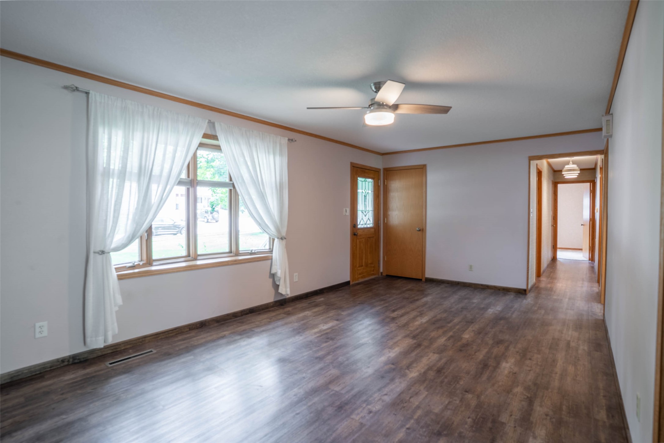 1429 W 1st Street Property Photo 3