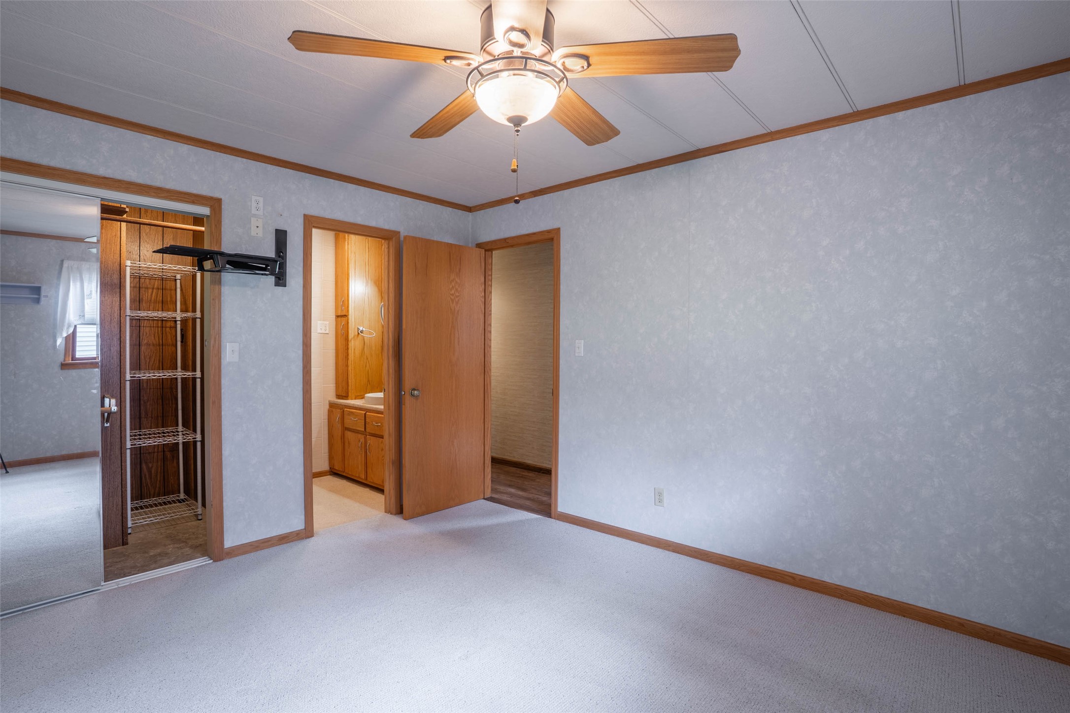 1429 W 1st Street Property Photo 9