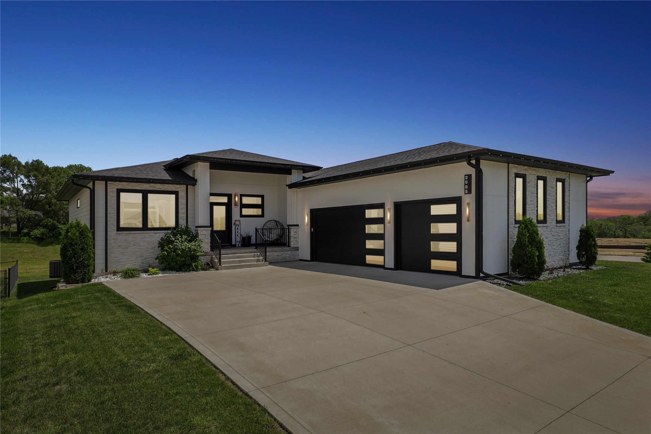 2985 Sunflower Drive Property Photo 1