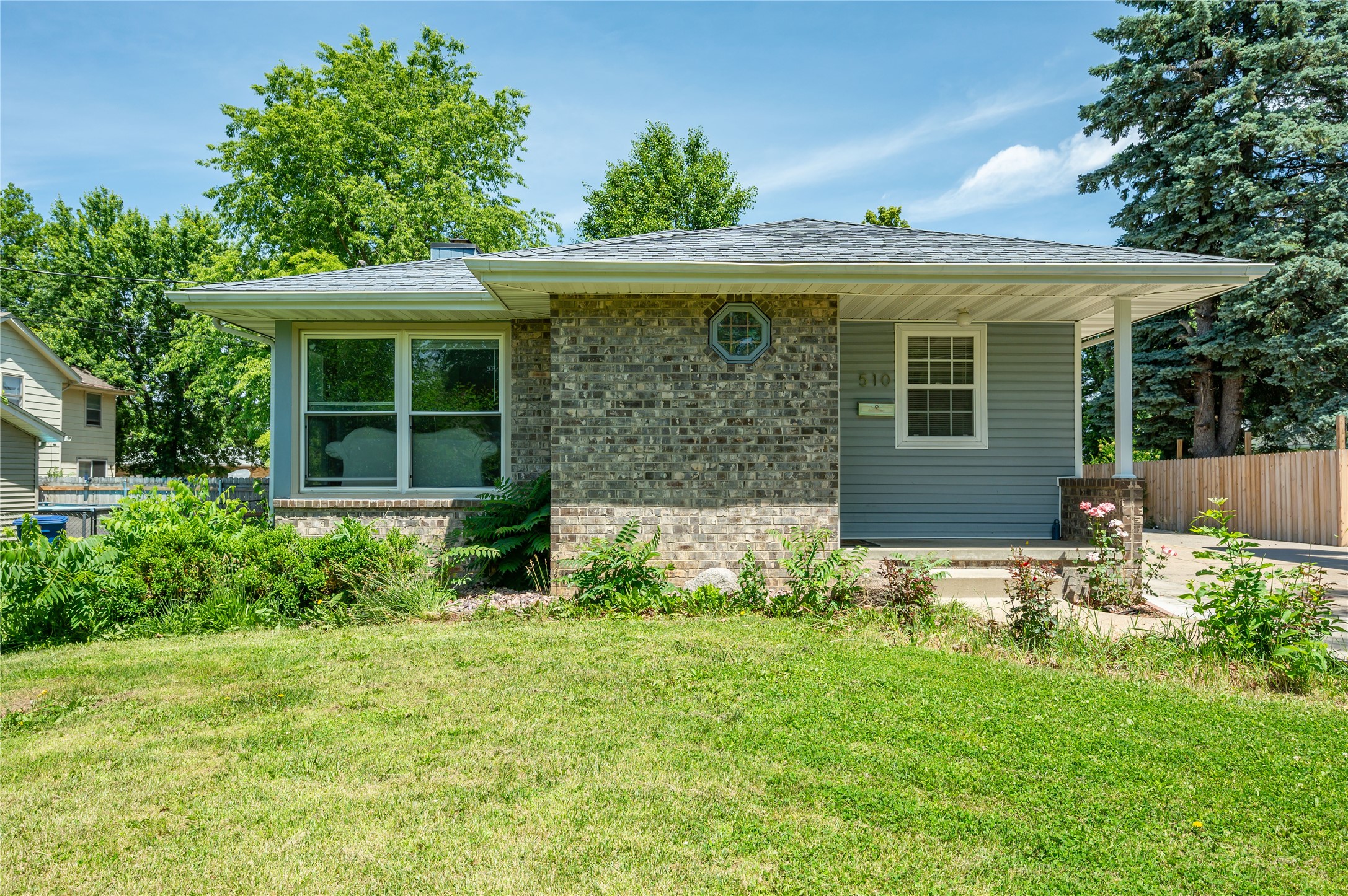 510 E Hughes Avenue Property Photo 1