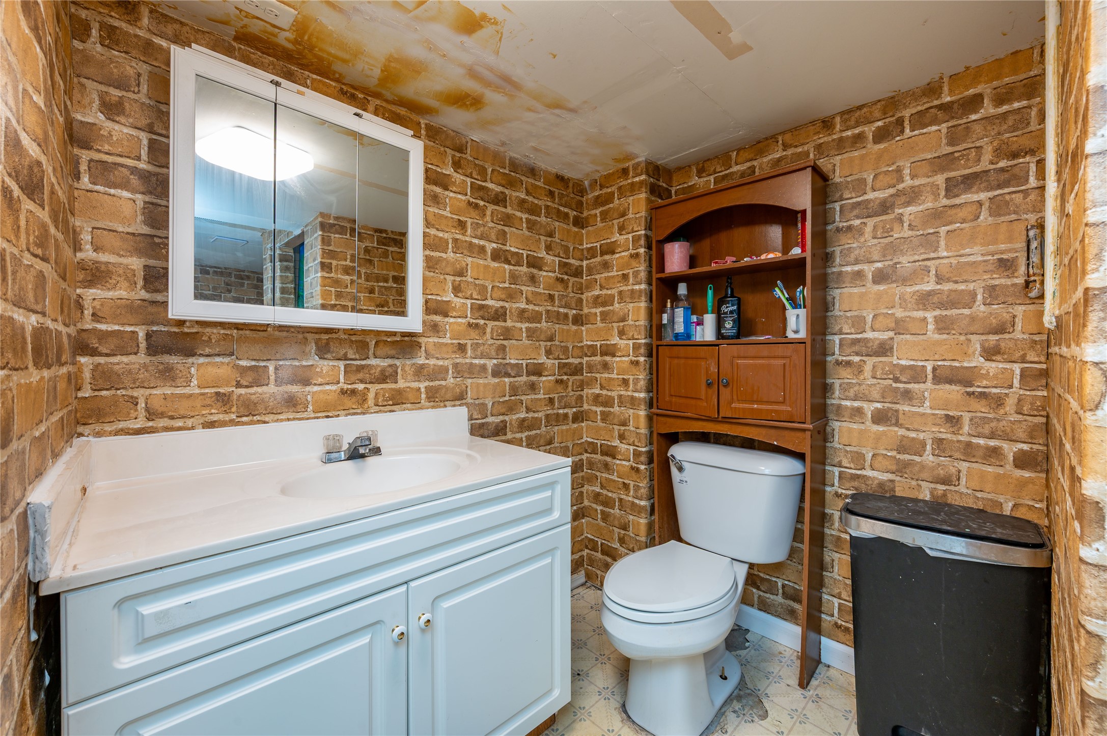 510 E Hughes Avenue Property Photo 16