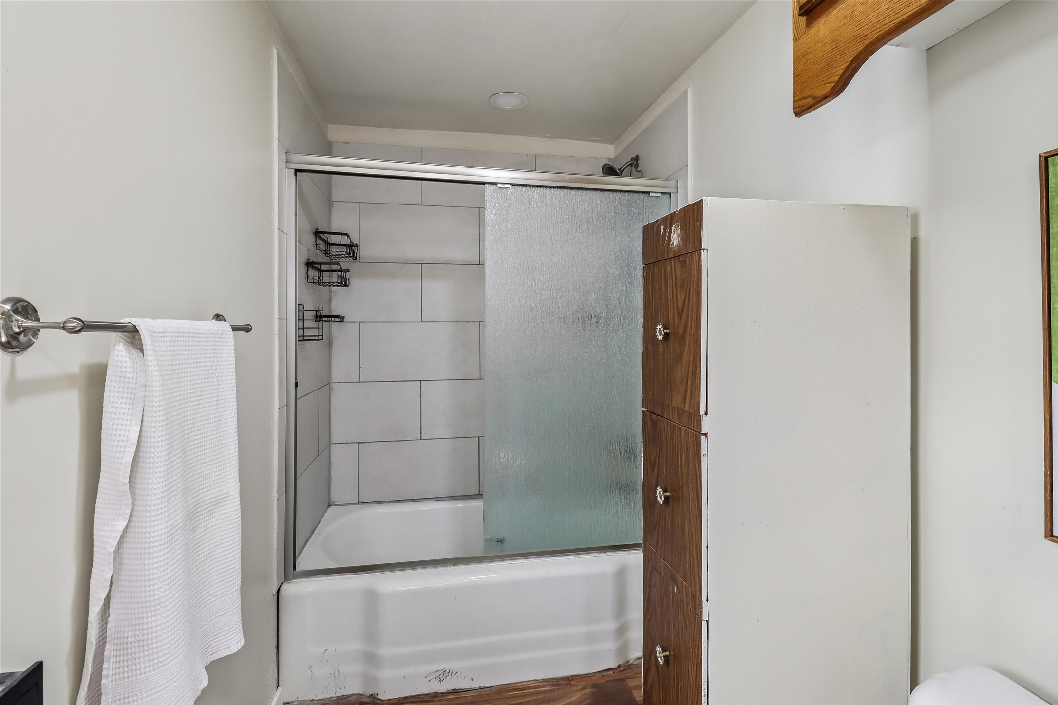 400 W Spring Street Property Photo 10
