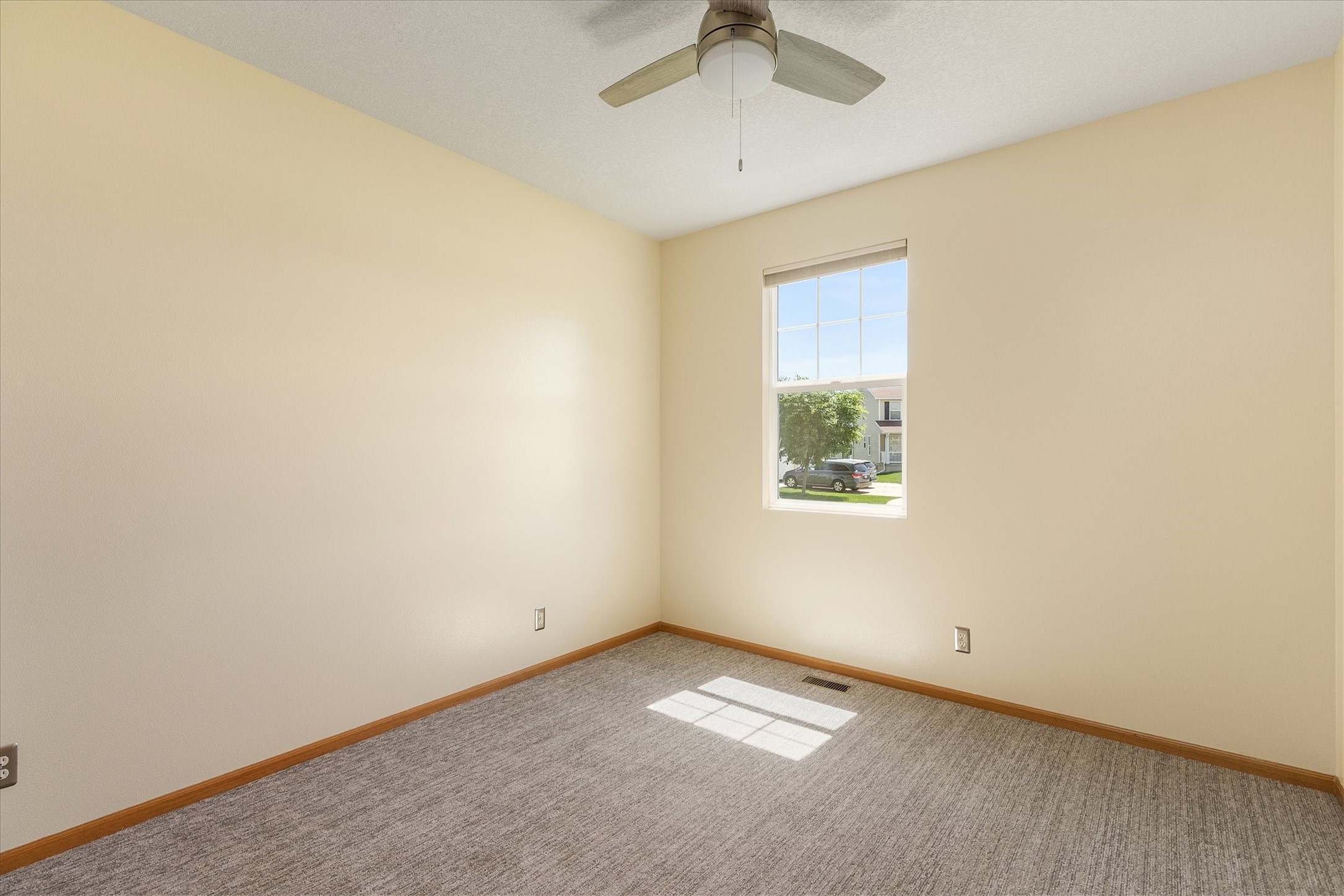 5912 Nw 92nd Court Property Photo 19