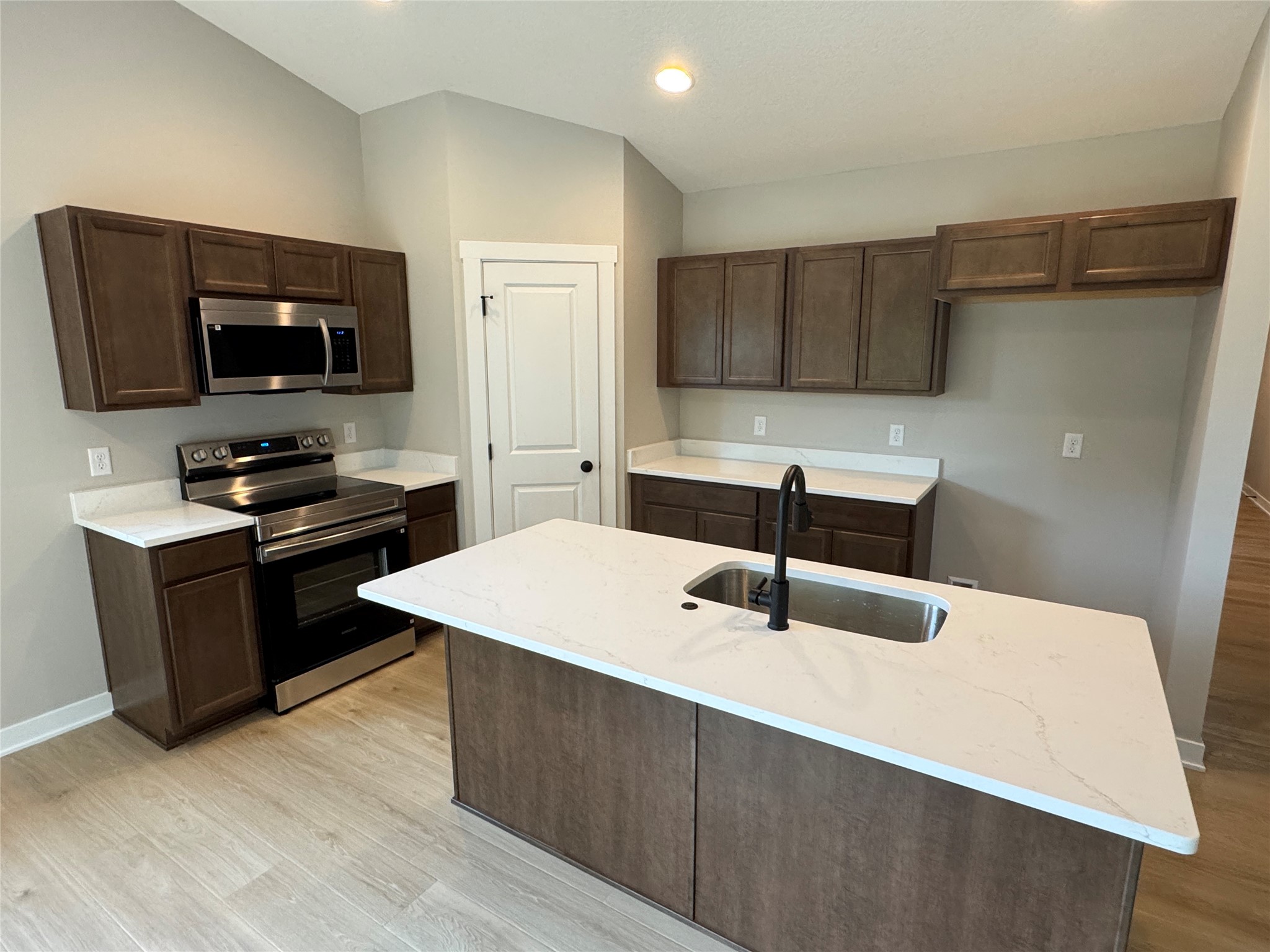 306 Herold Avenue Property Photo 4