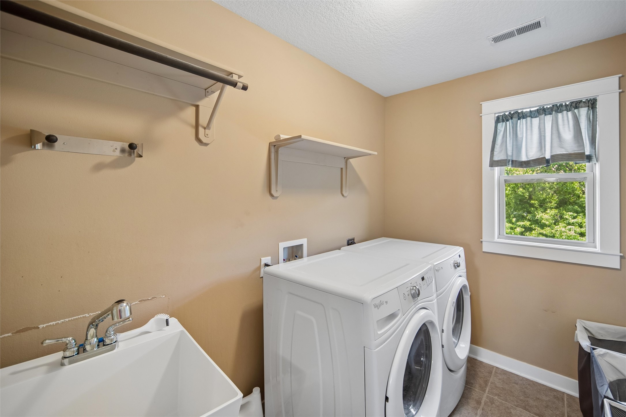 4512 Nw 167th Street Property Photo 25
