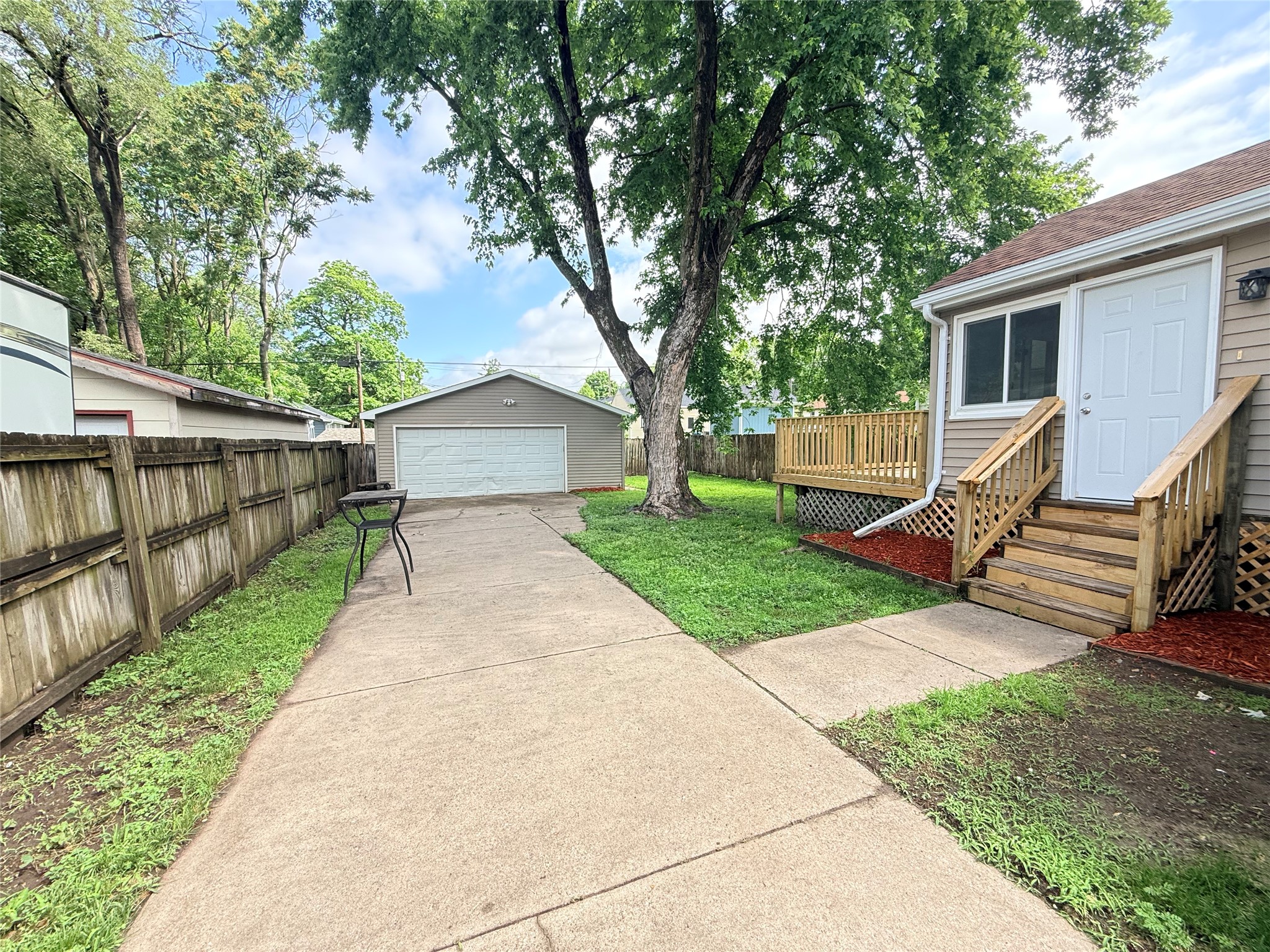3126 State Avenue Property Photo 4