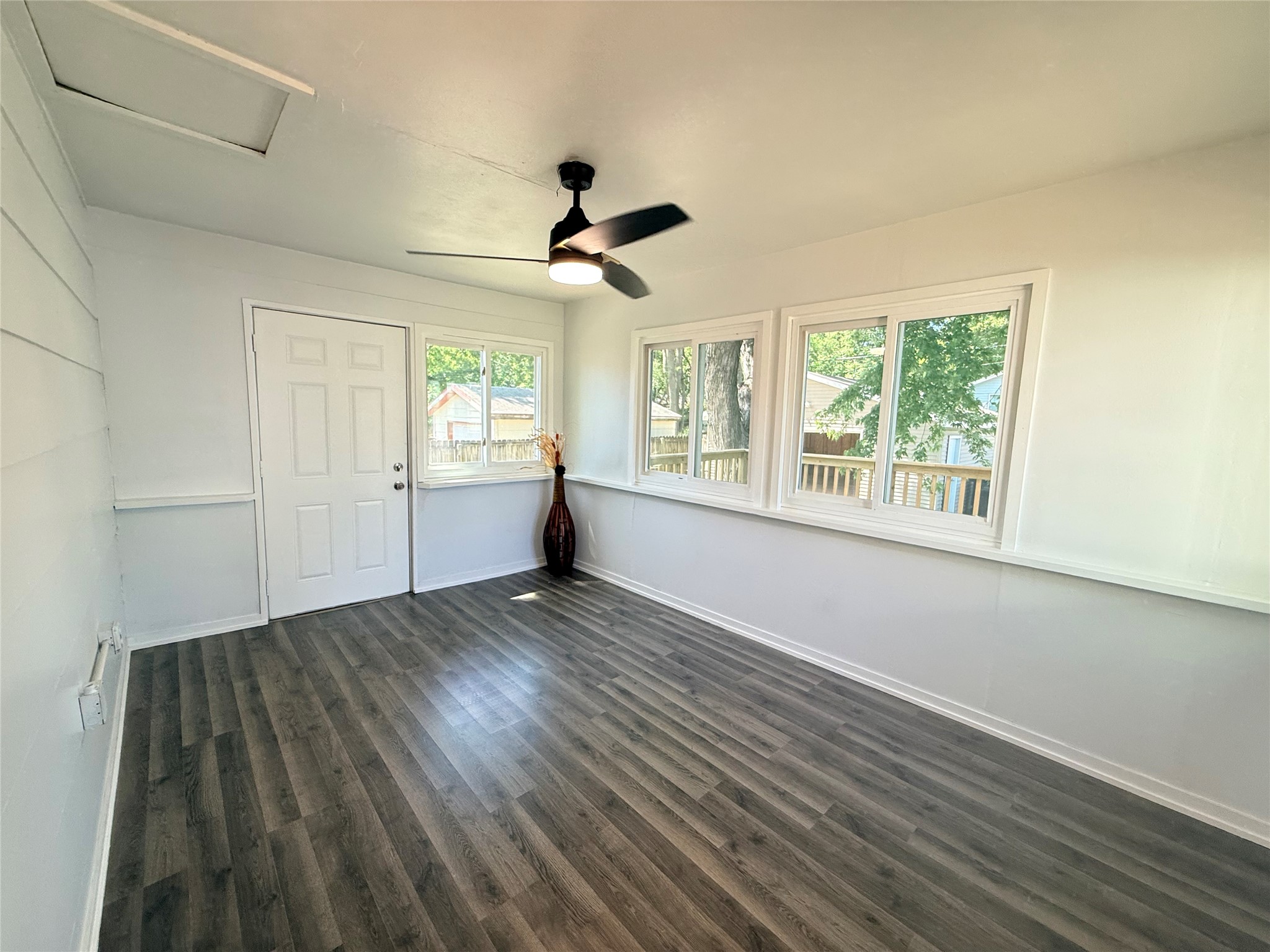 3126 State Avenue Property Photo 7