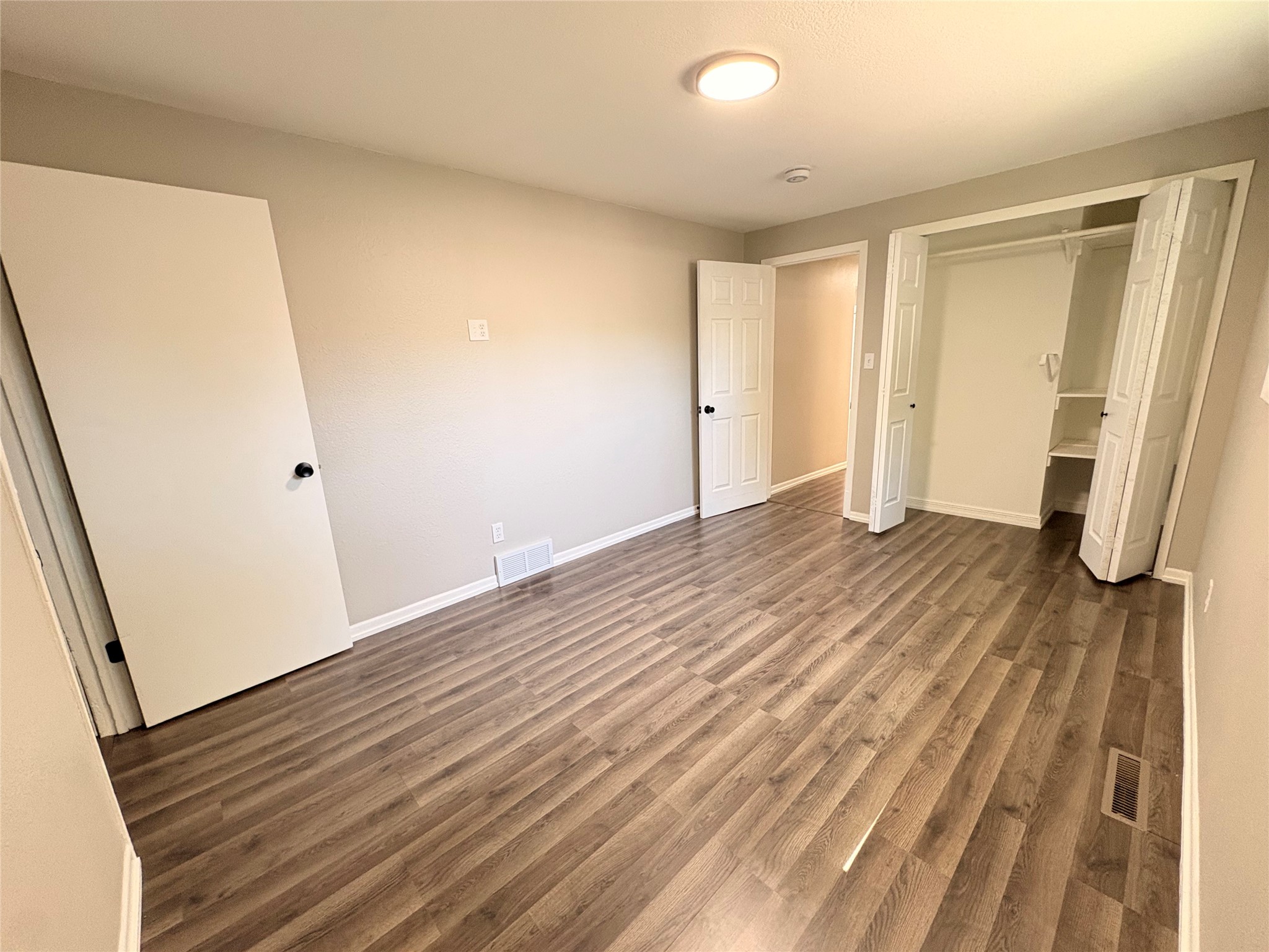 3126 State Avenue Property Photo 19