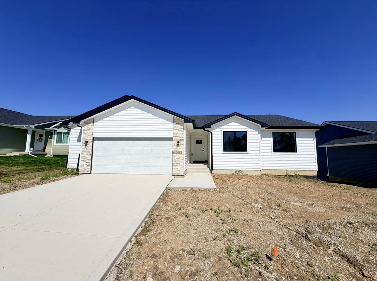 206 S Walnut Drive Property Photo 1