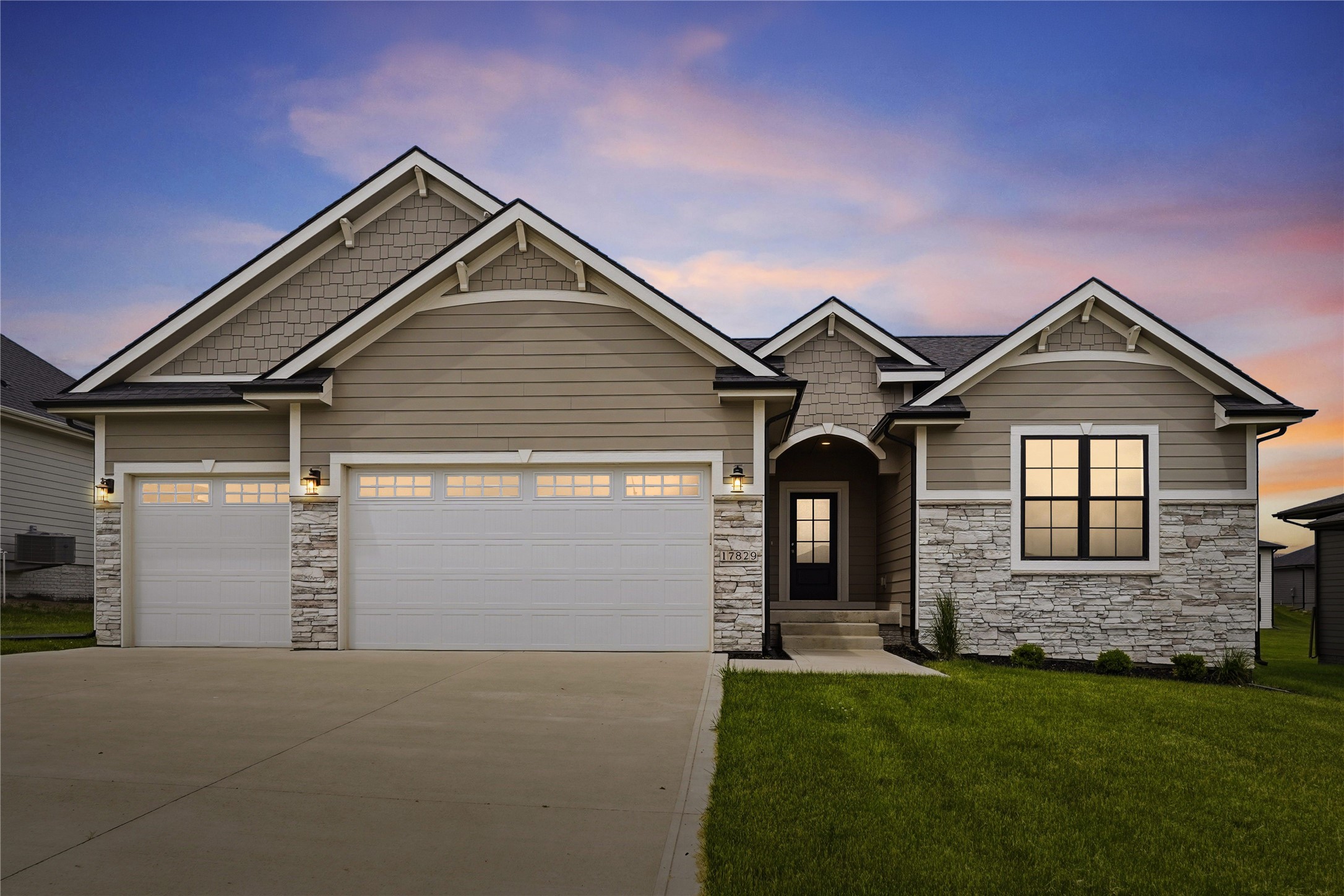 17829 Valley View Drive Property Photo 1