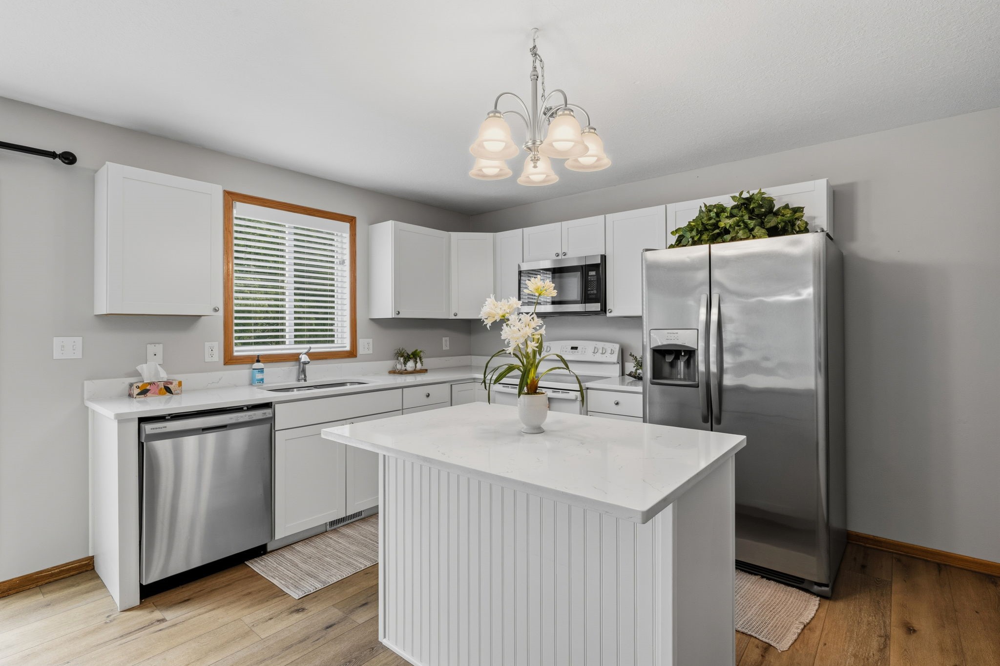 1002 Poe Avenue Property Photo 3
