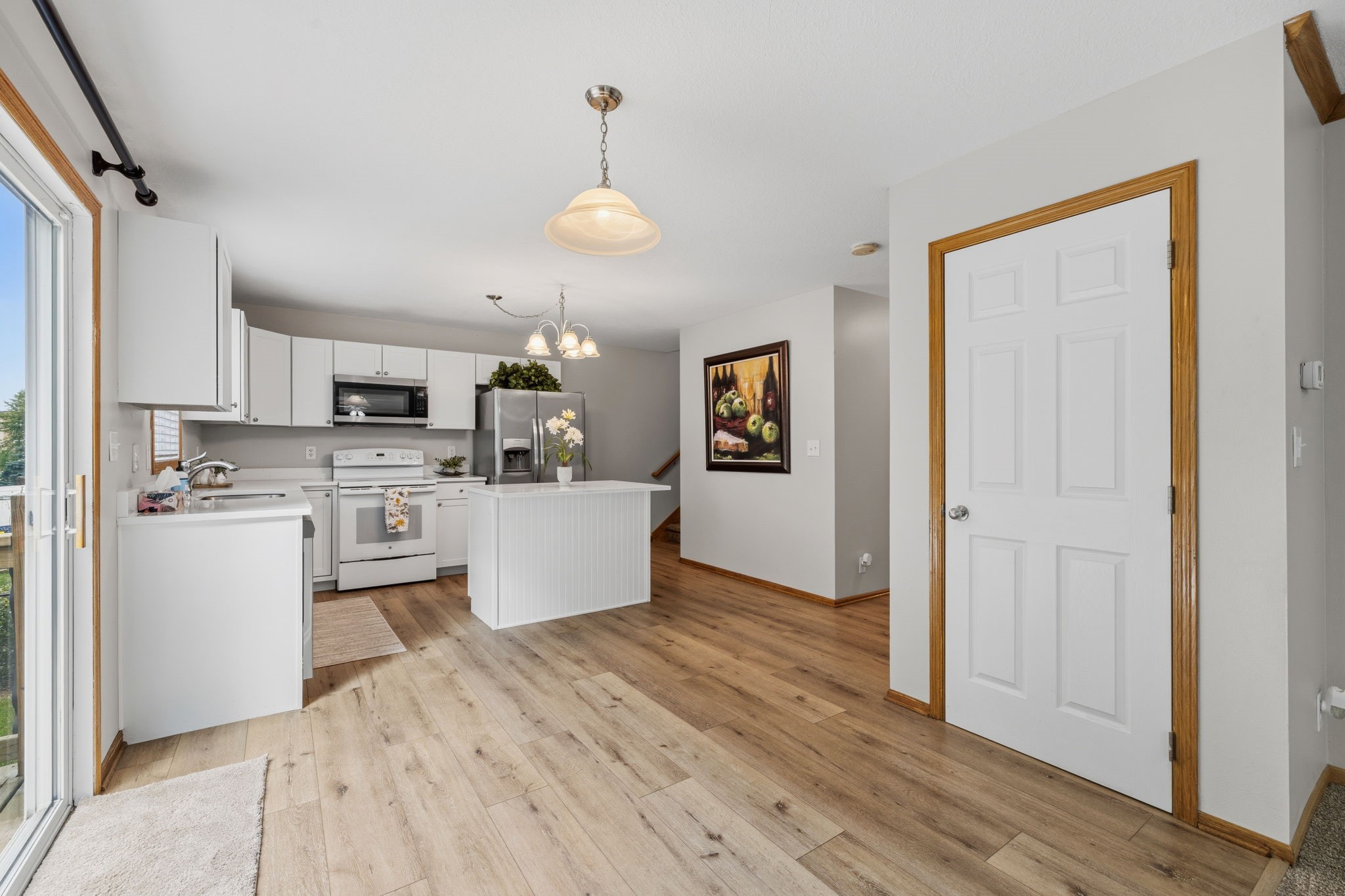 1002 Poe Avenue Property Photo 8