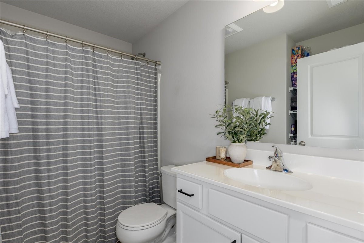 4420 E 44th Street Property Photo 7