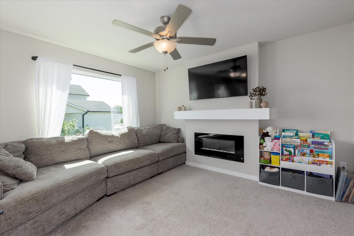 4420 E 44th Street Property Photo 11
