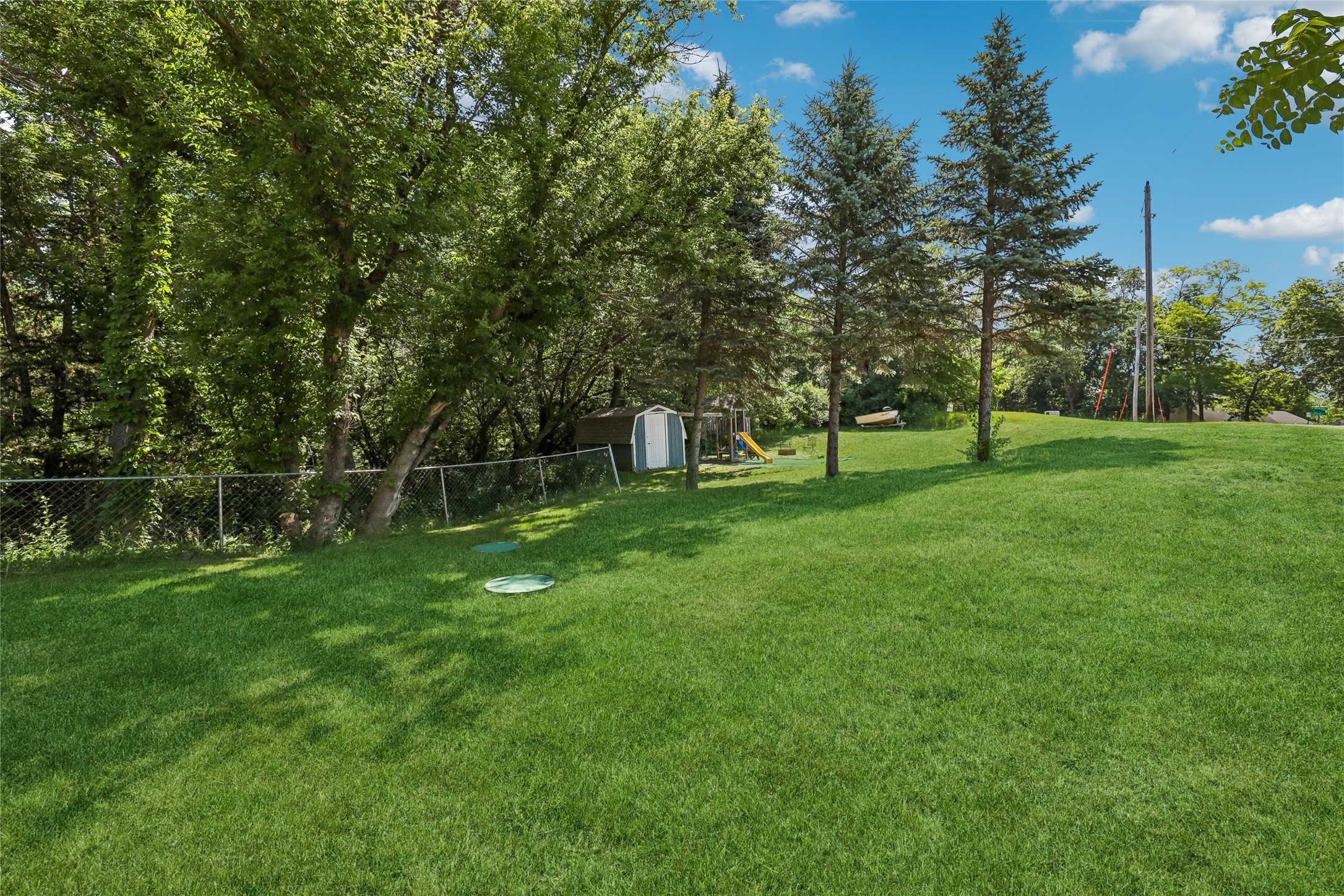 6033 N Lakeshore Drive Property Photo 7