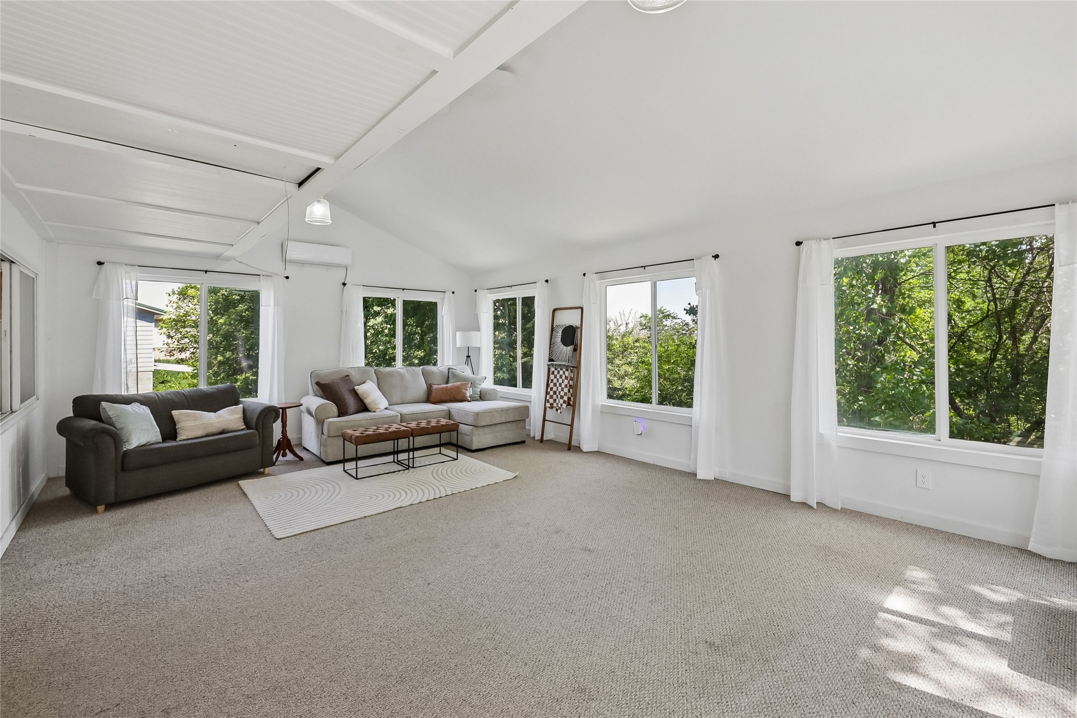 6033 N Lakeshore Drive Property Photo 15