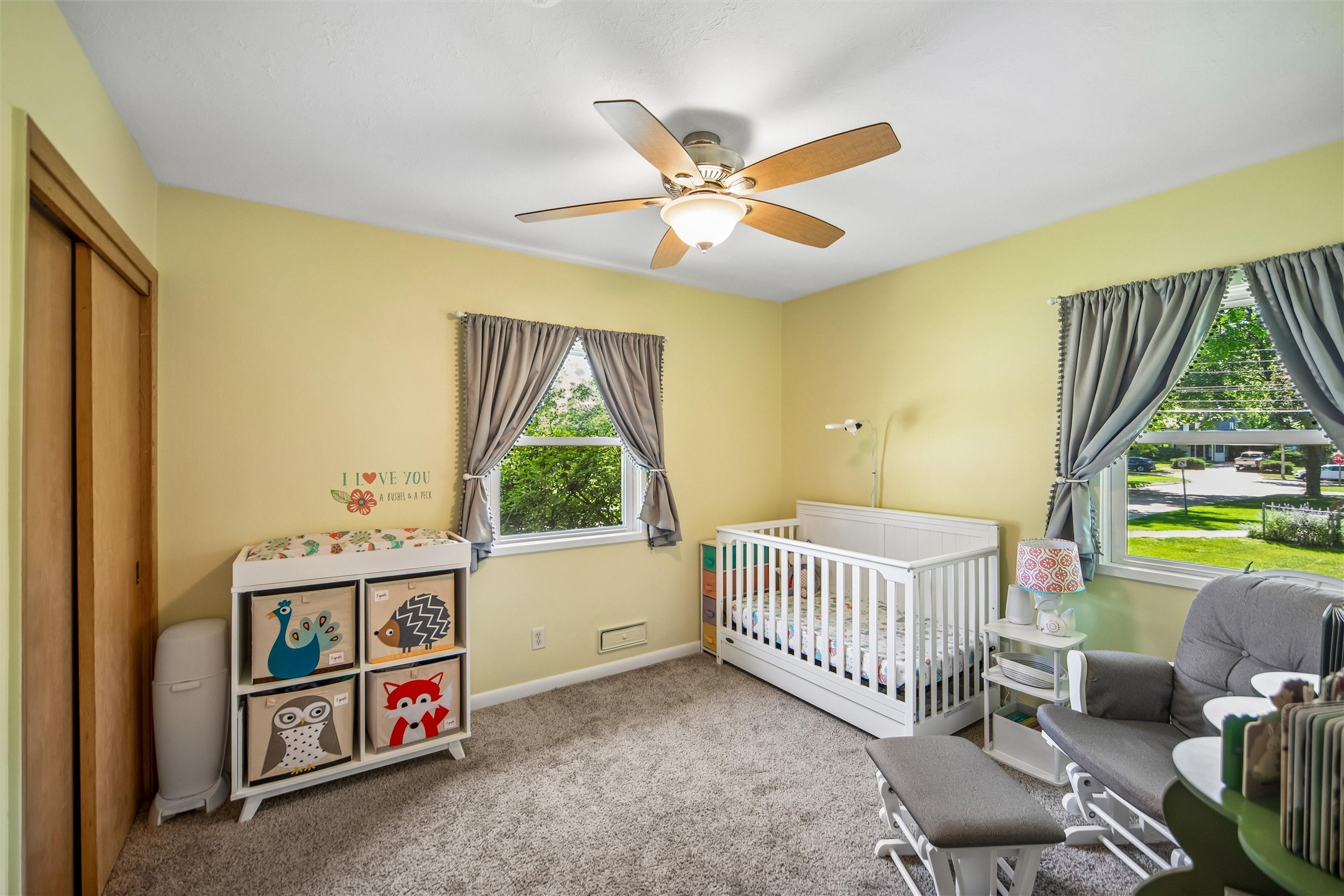 564 Sw Goodwin Street Property Photo 15