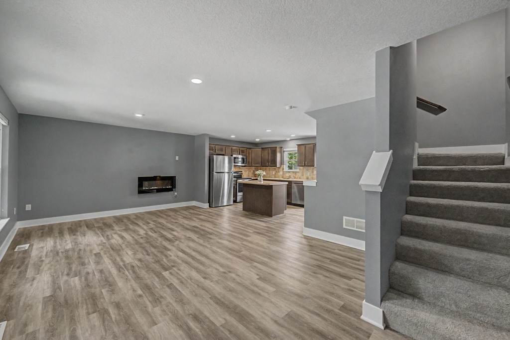 4305 153rd Place Property Photo 5
