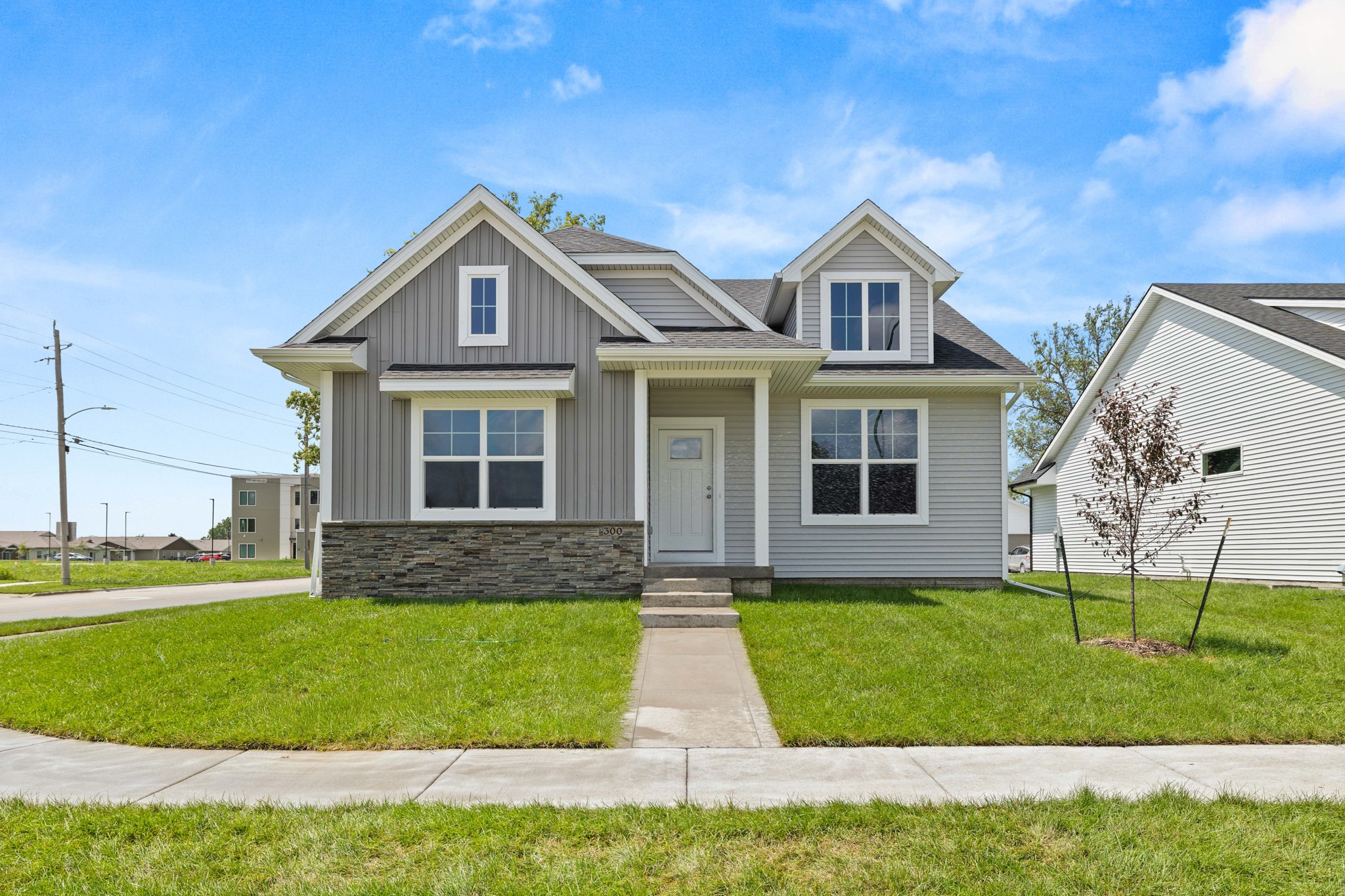 300 Veterans Boulevard Property Photo 1