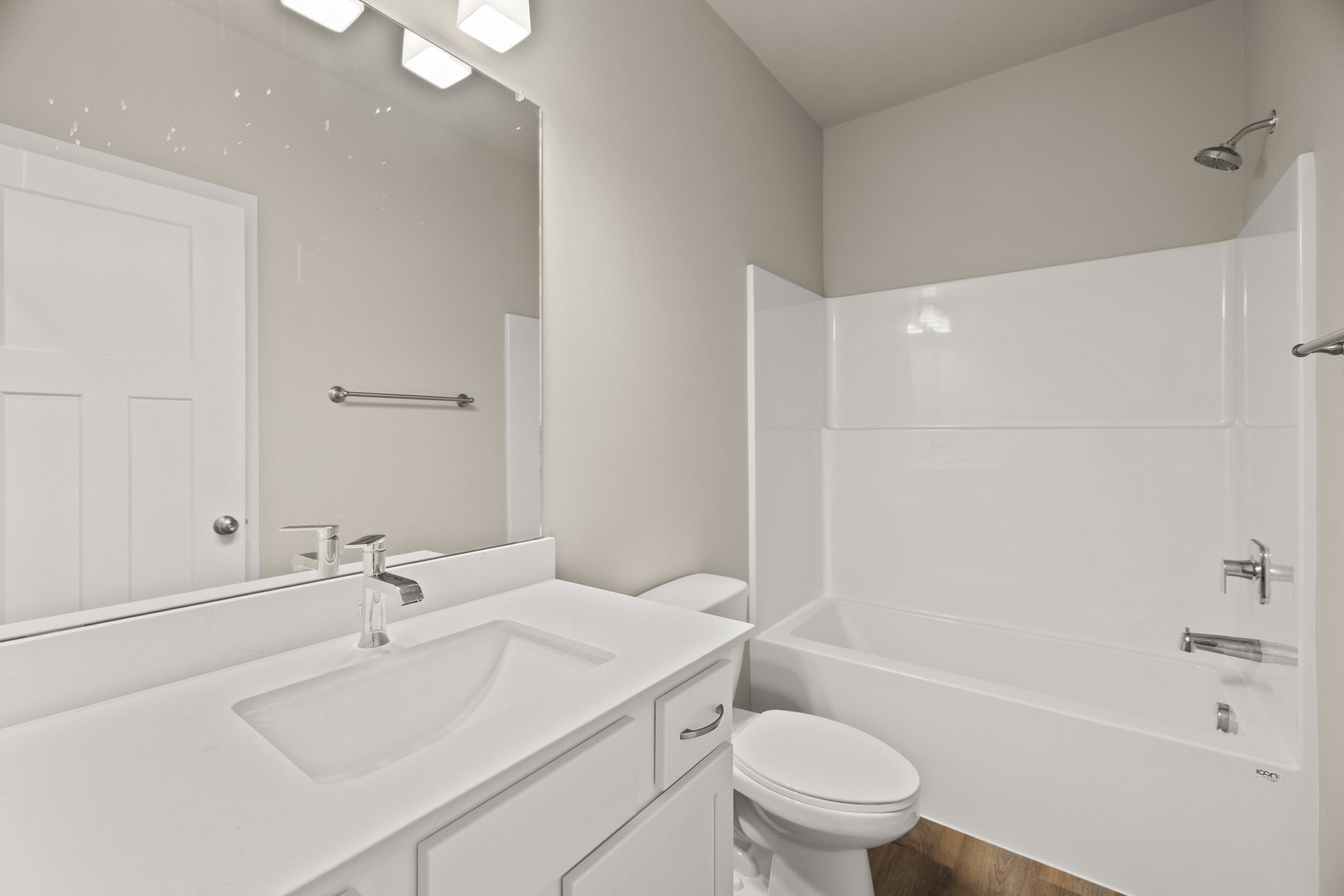 300 Veterans Boulevard Property Photo 20