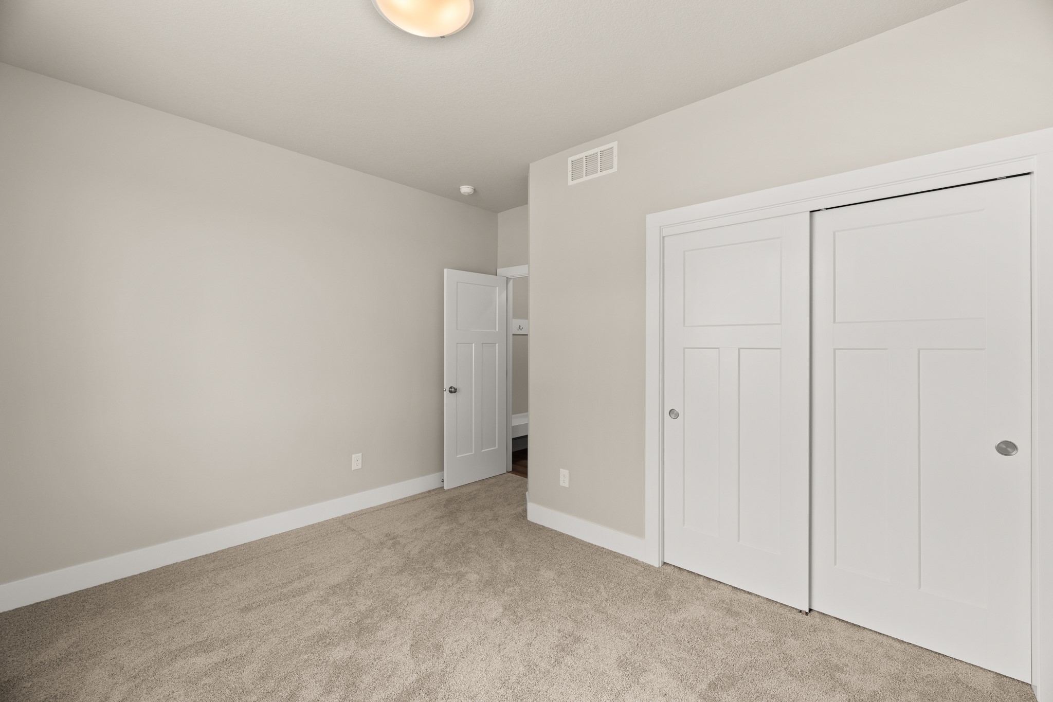 300 Veterans Boulevard Property Photo 22
