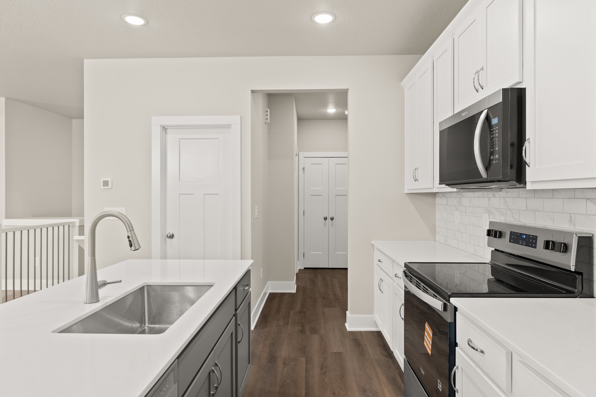 300 Veterans Boulevard Property Photo 23