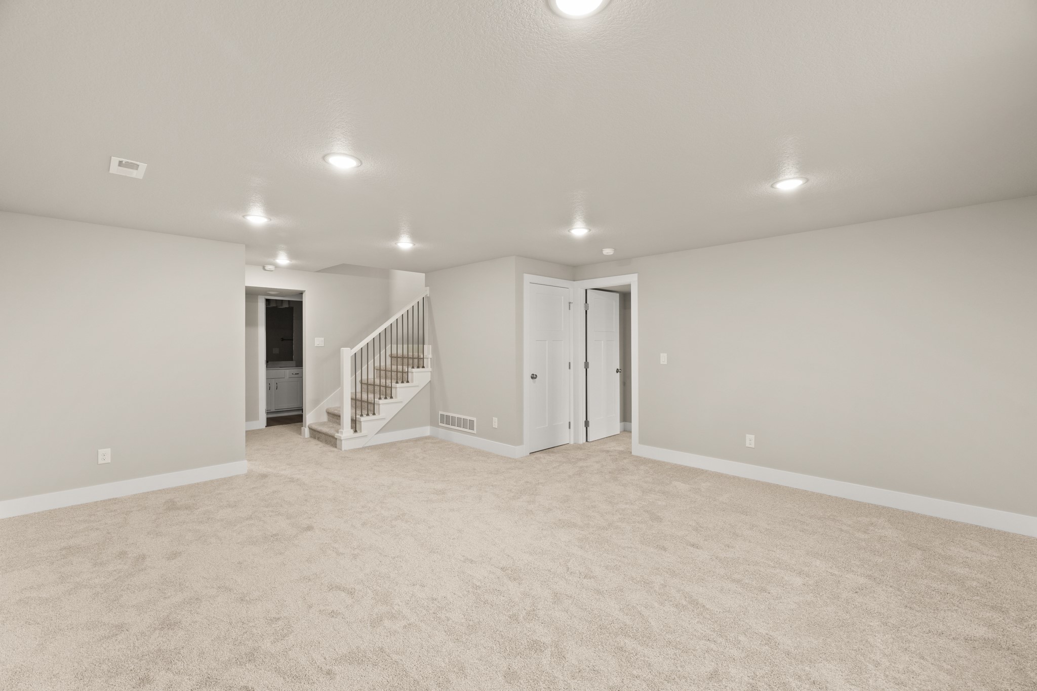 300 Veterans Boulevard Property Photo 26