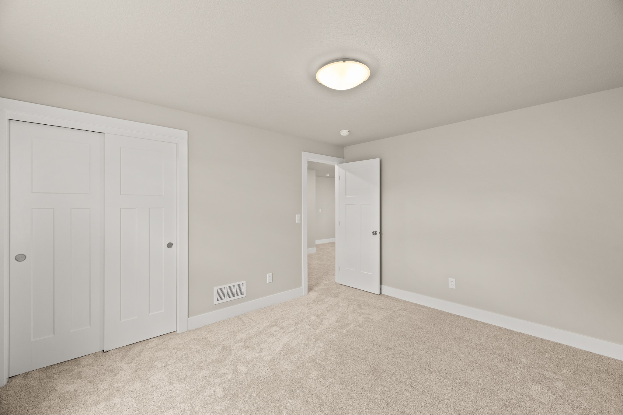 300 Veterans Boulevard Property Photo 30